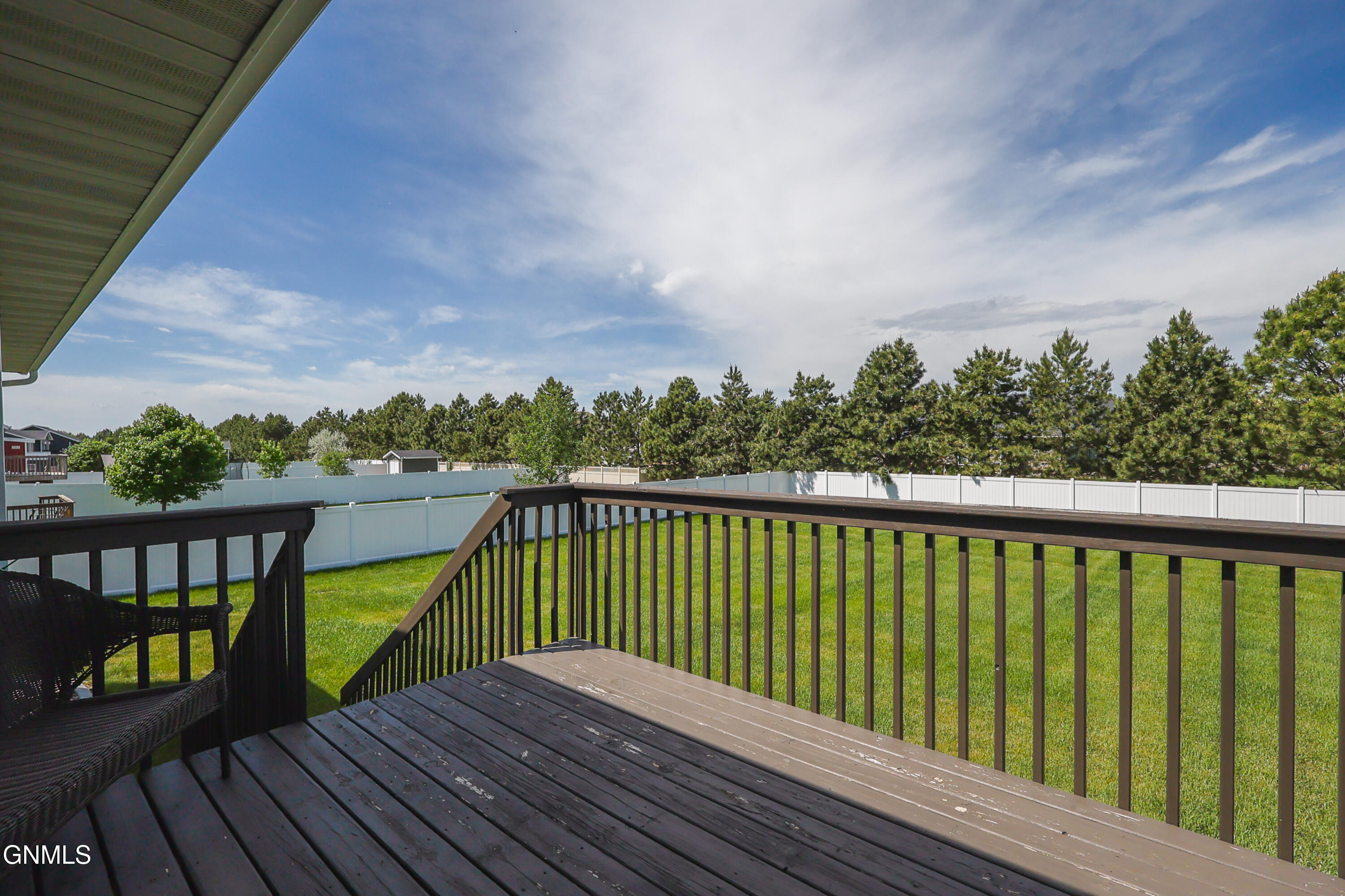 main property photo 44