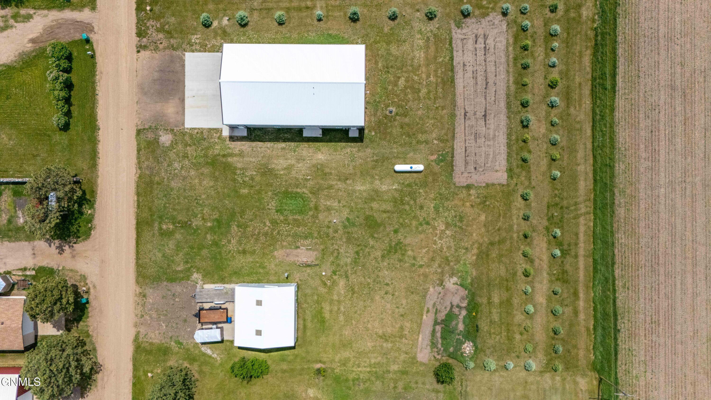 main property photo 19