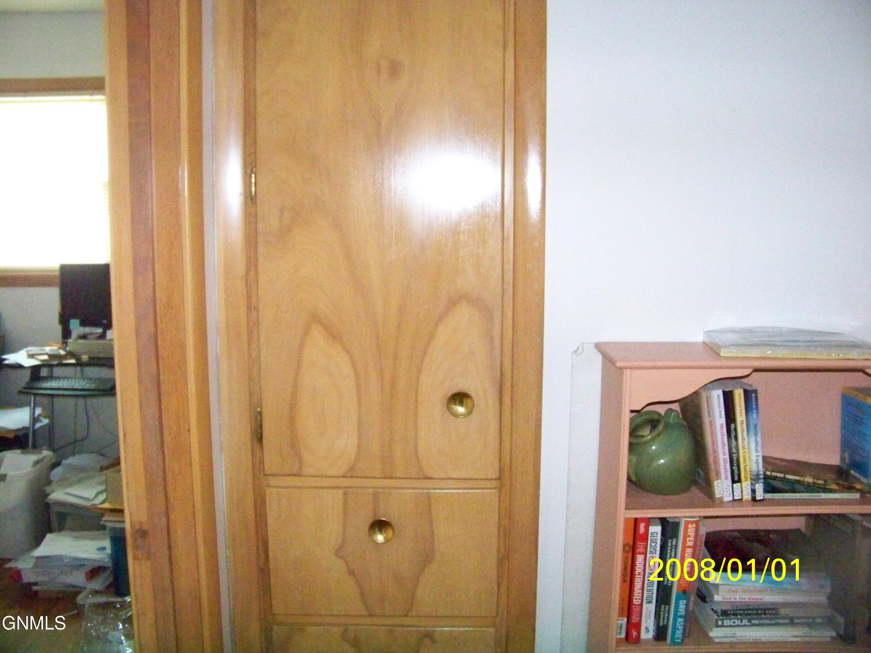 main property photo 37