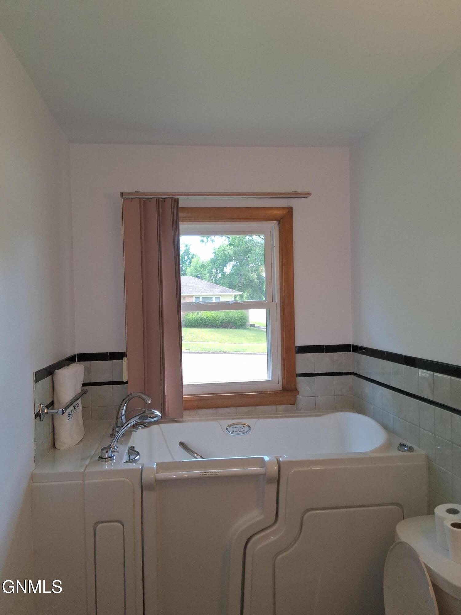 main property photo 66