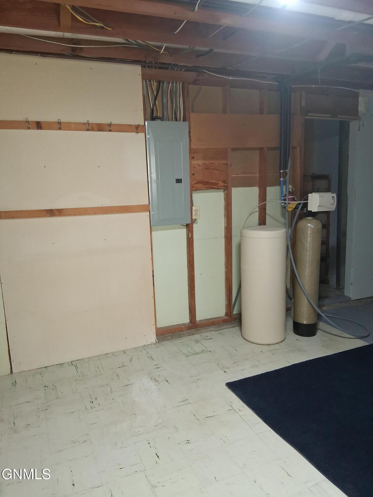 main property photo 74