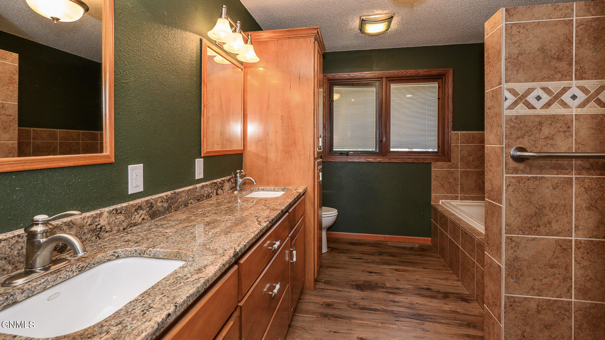main property photo 21