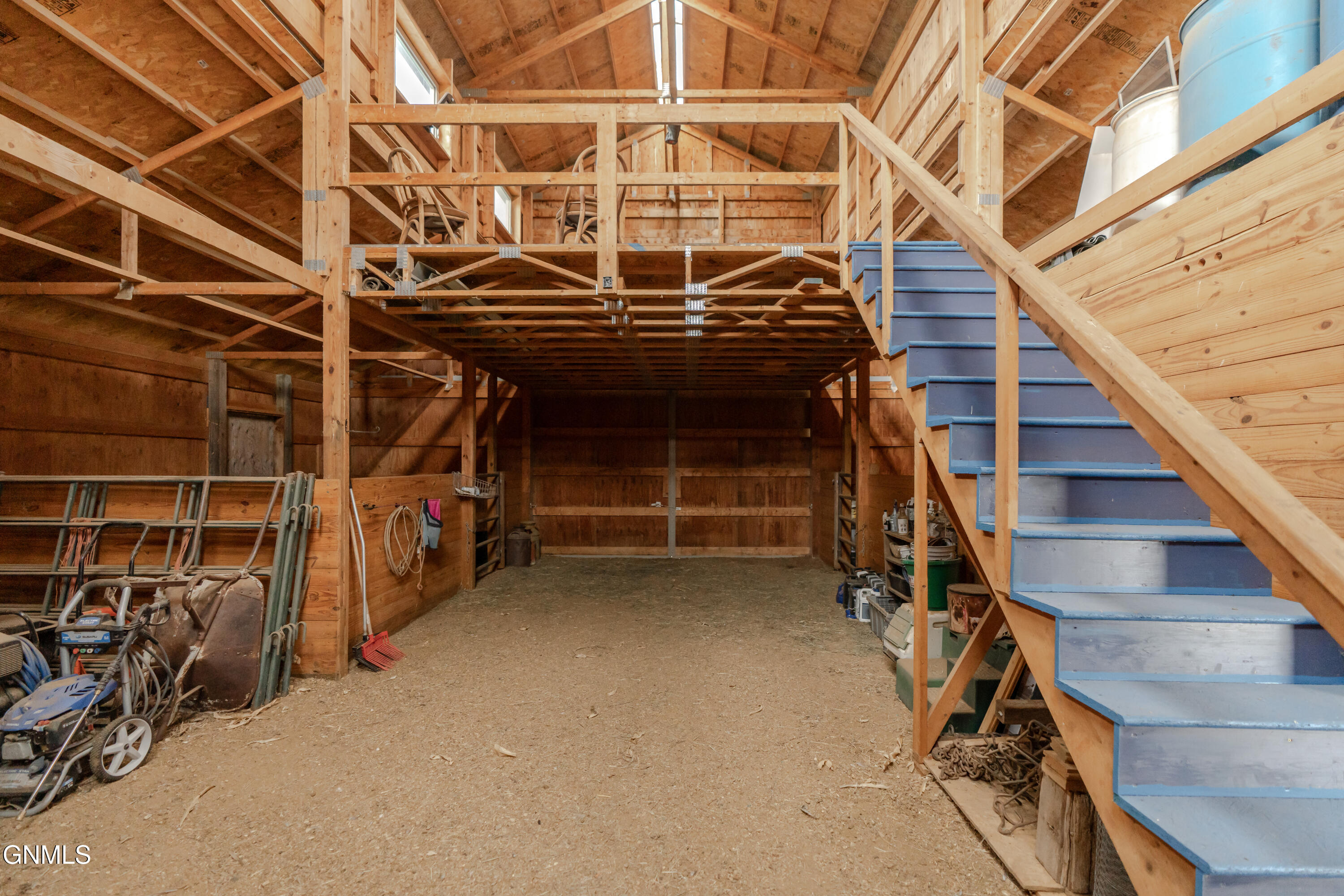 main property photo 78
