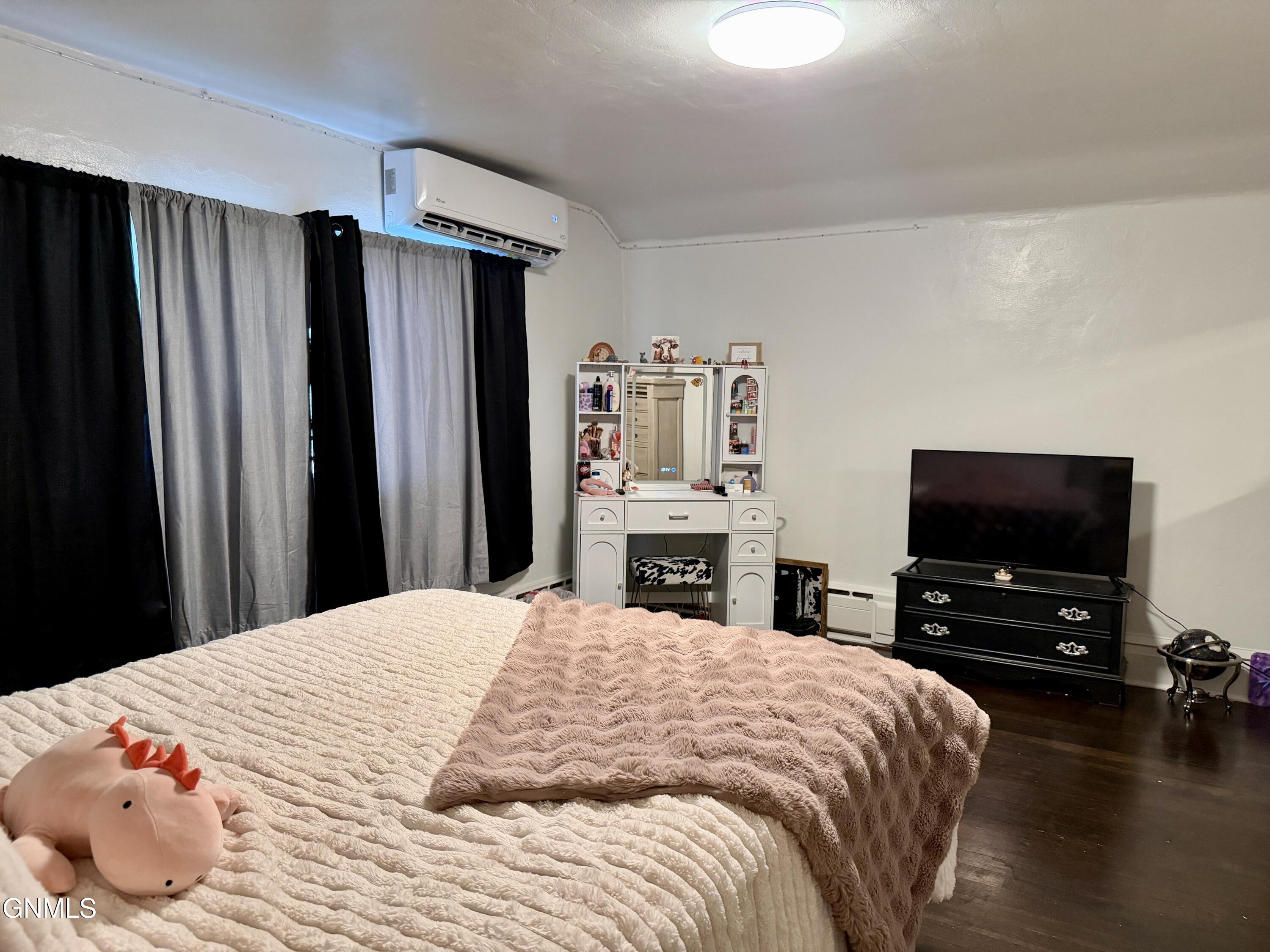 main property photo 49