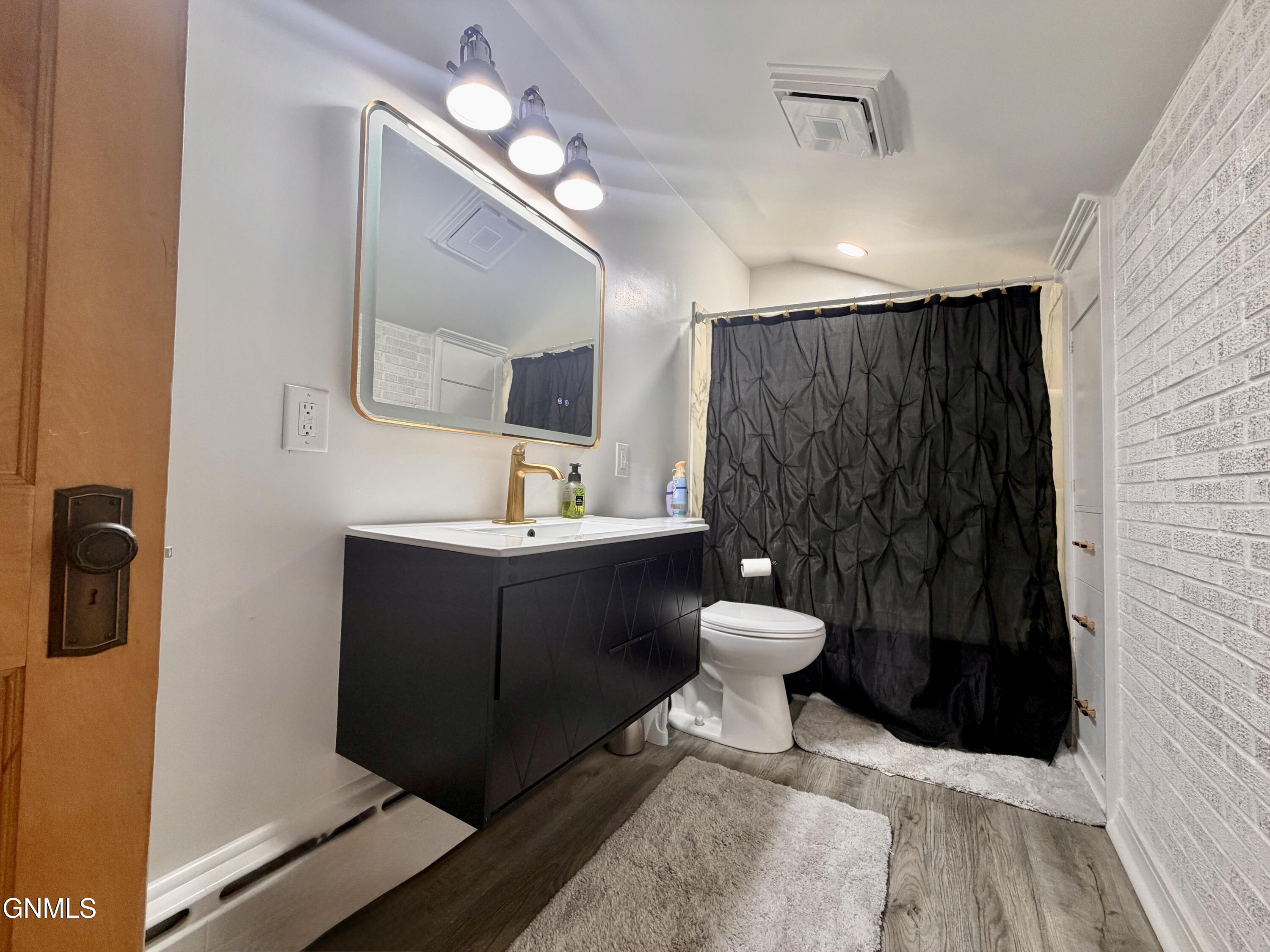main property photo 60
