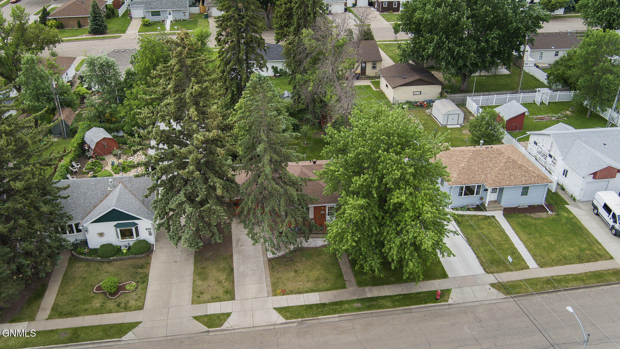 main property photo 47