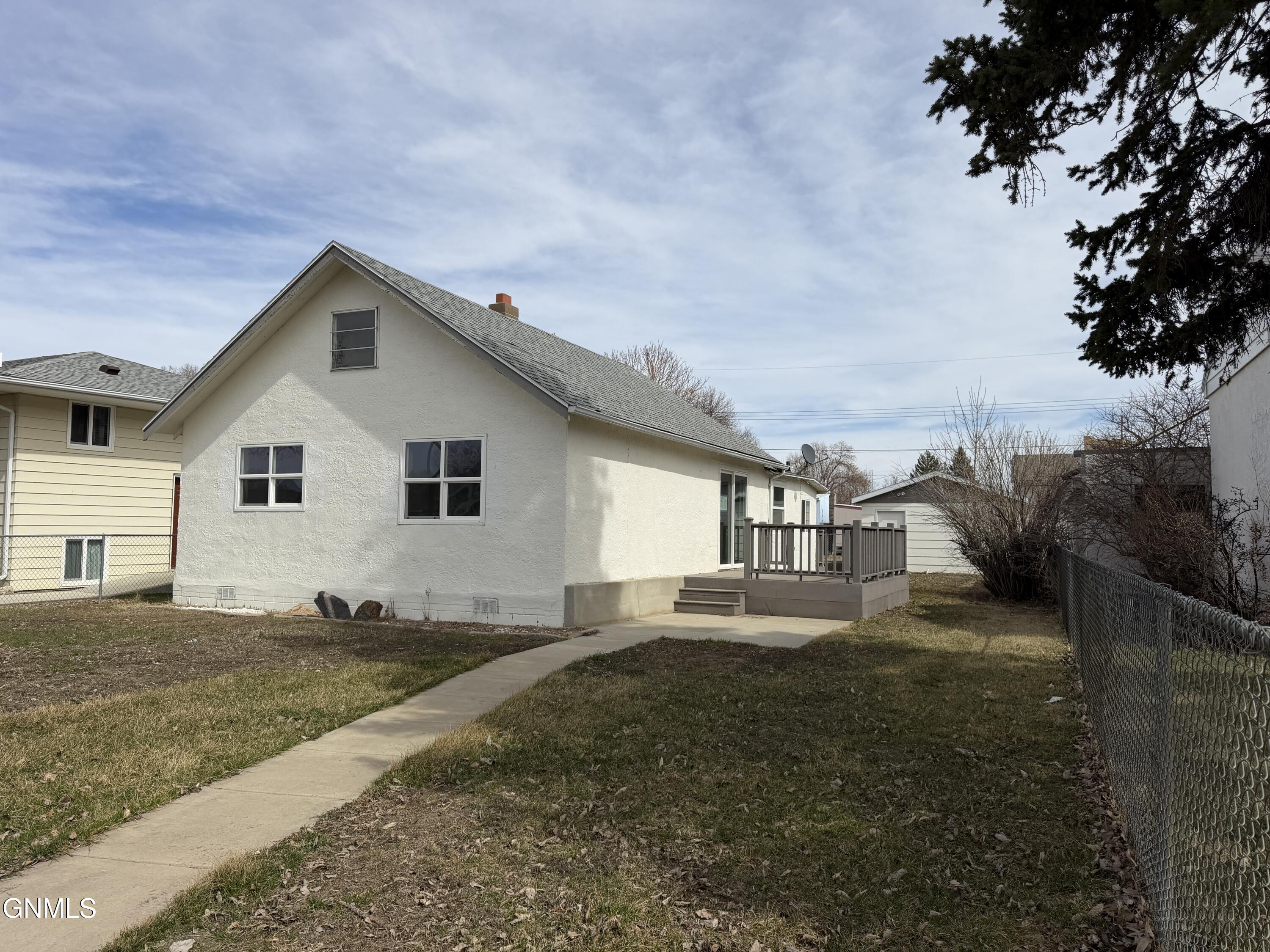 main property photo 1