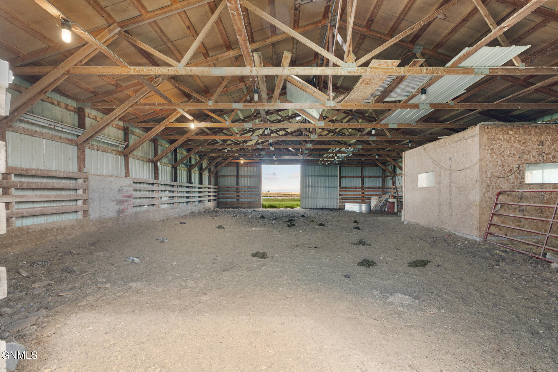main property photo 12