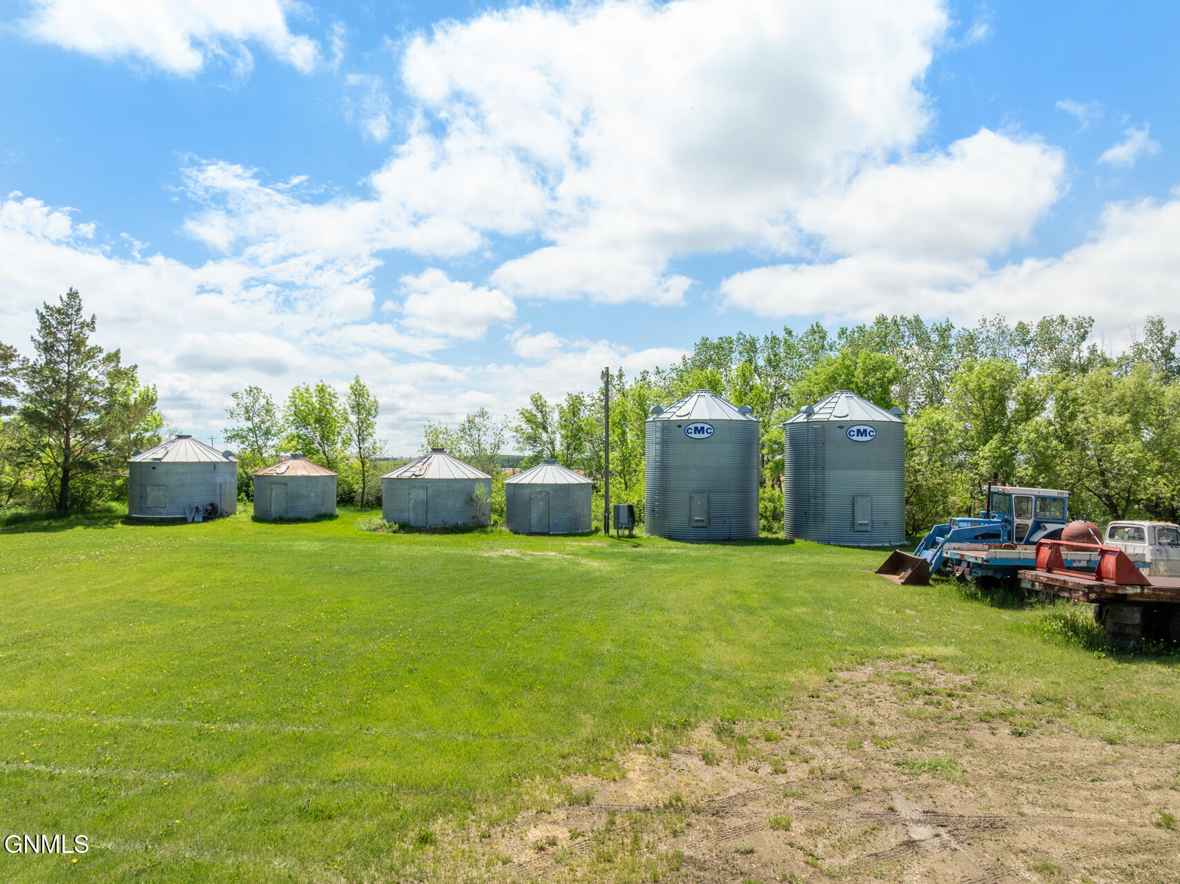 main property photo 48