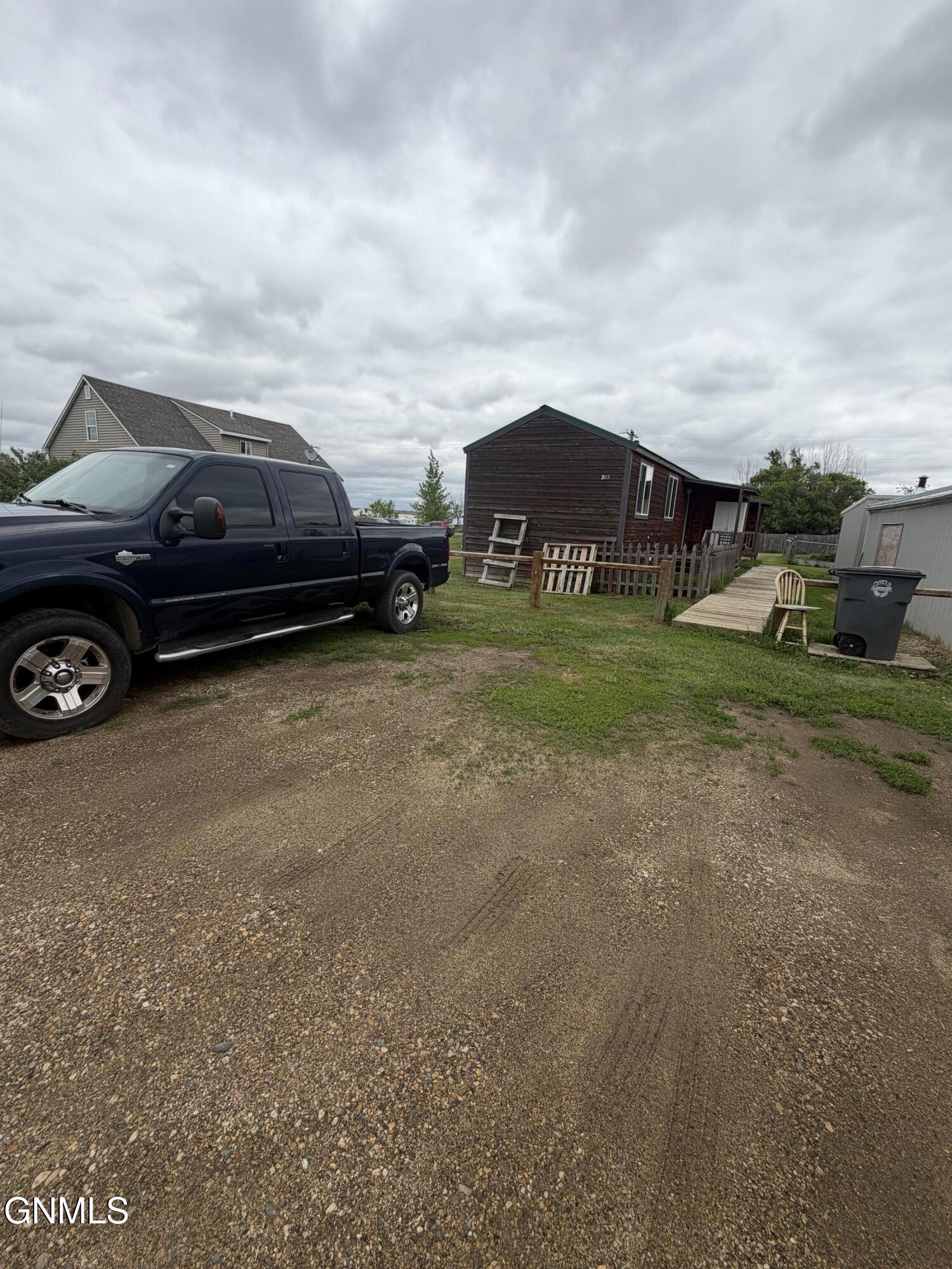 main property photo 15