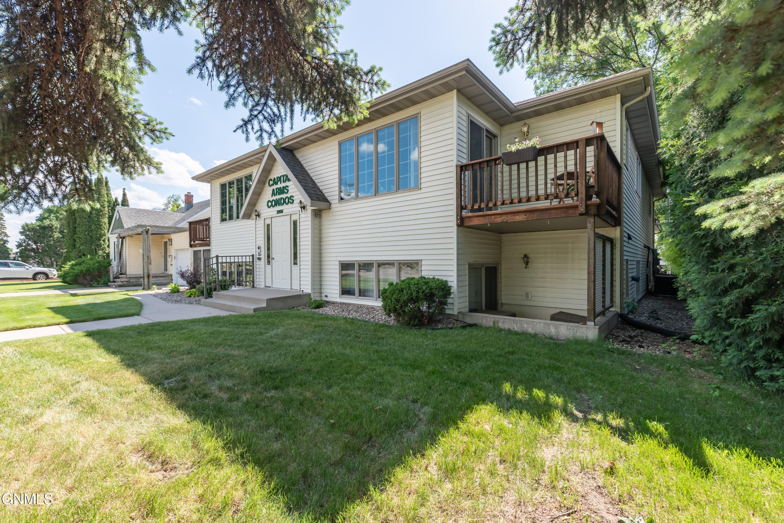 property viewer photo 1