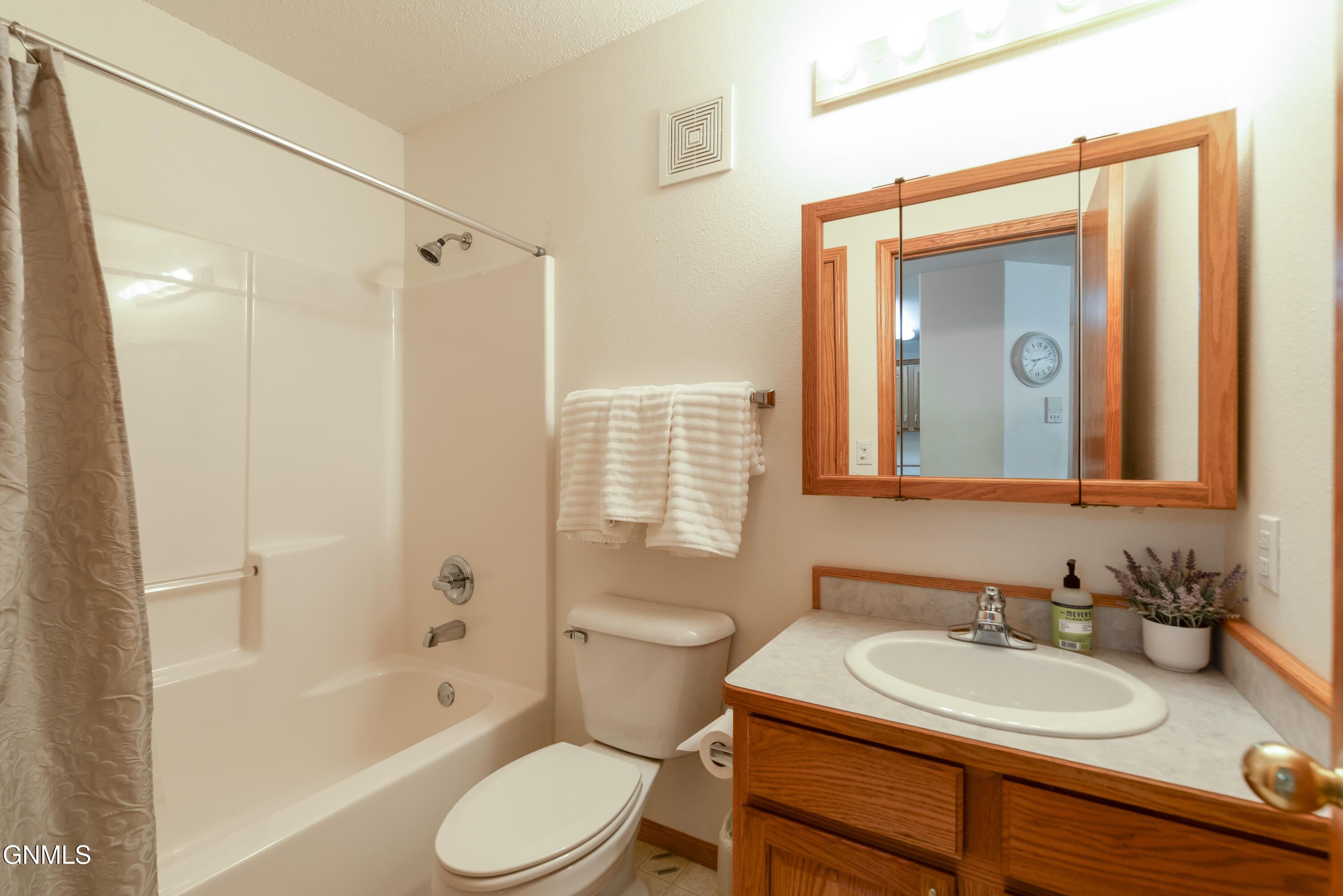 property viewer photo 19