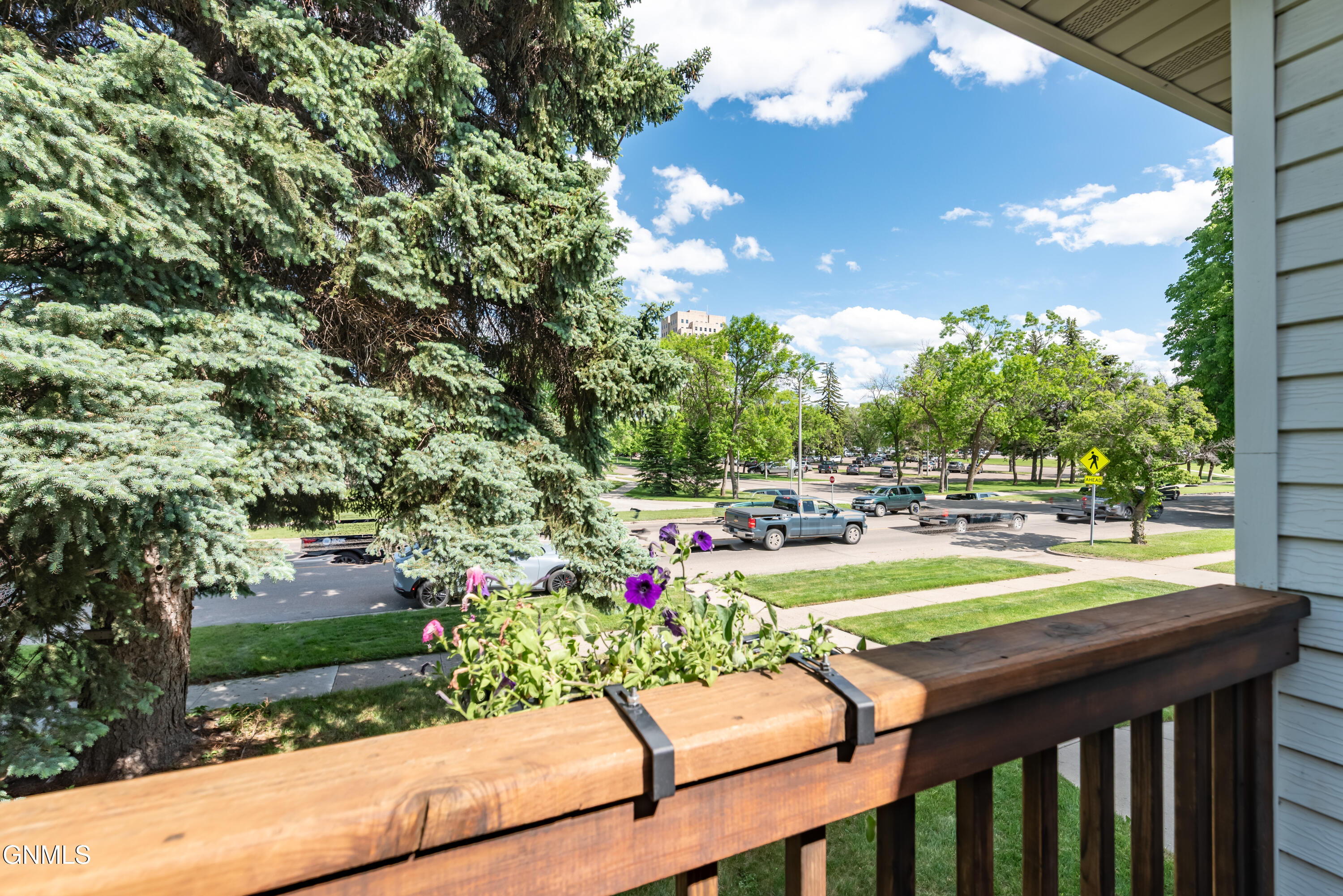 property viewer photo 8