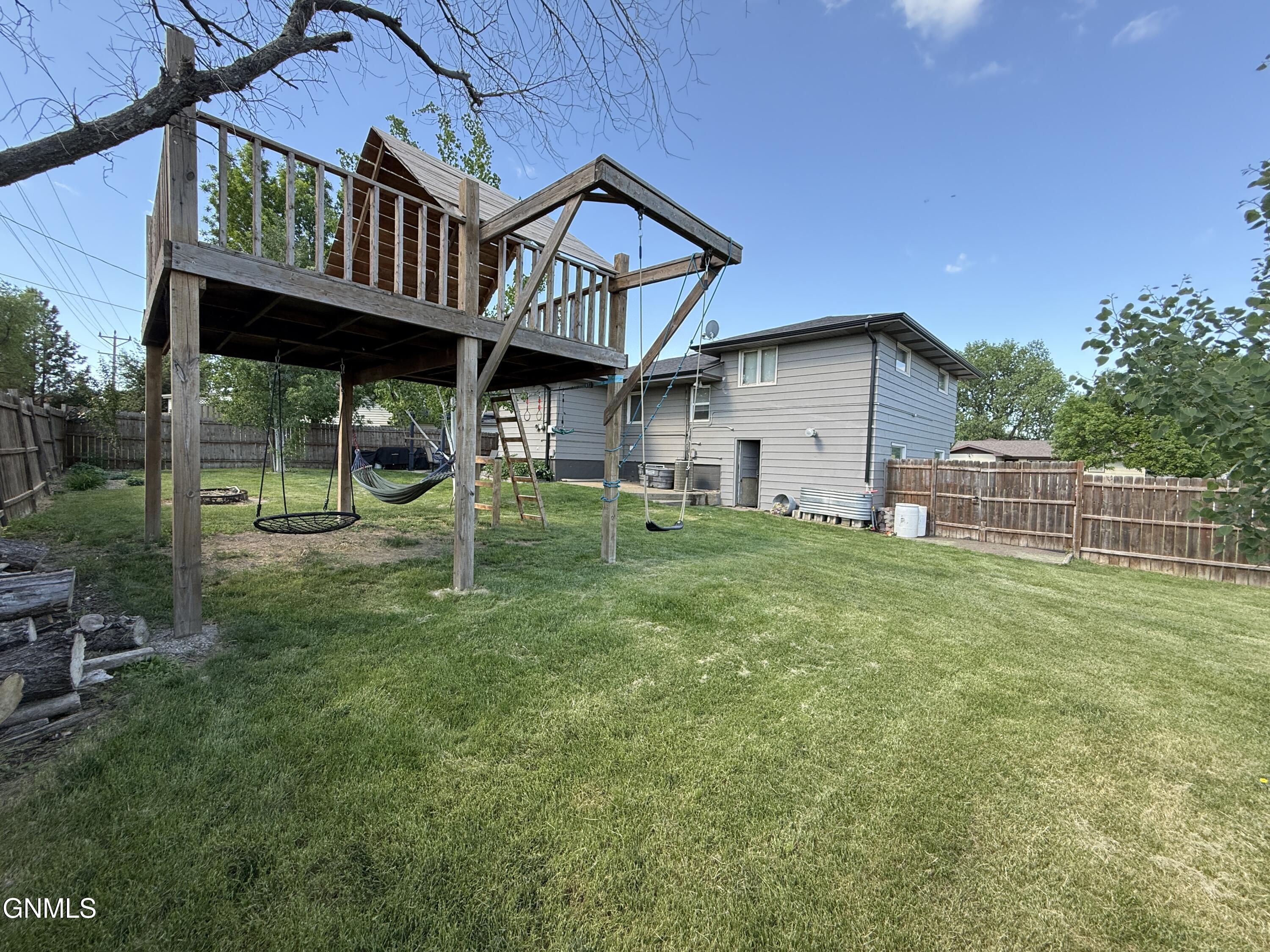 main property photo 58