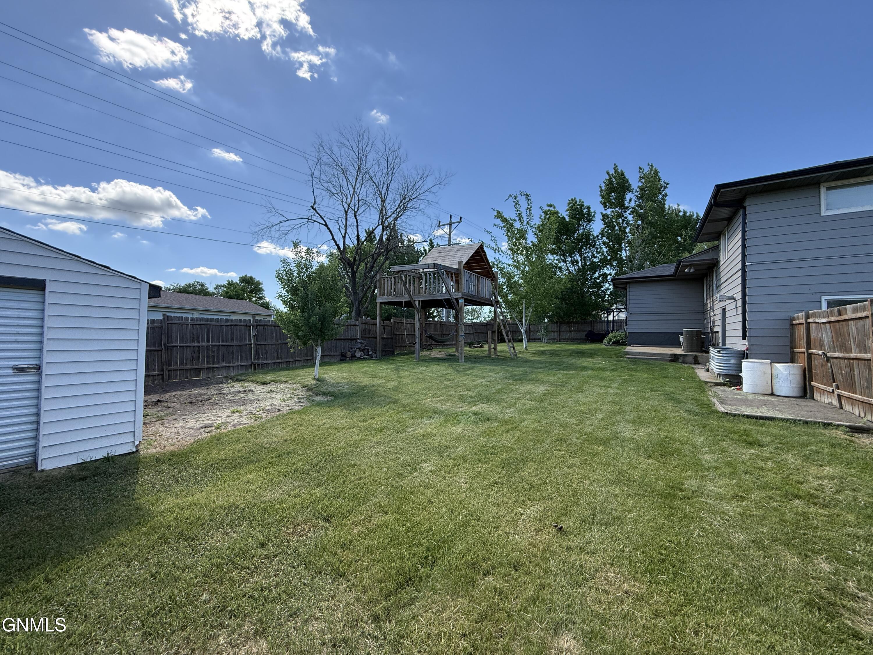 main property photo 59