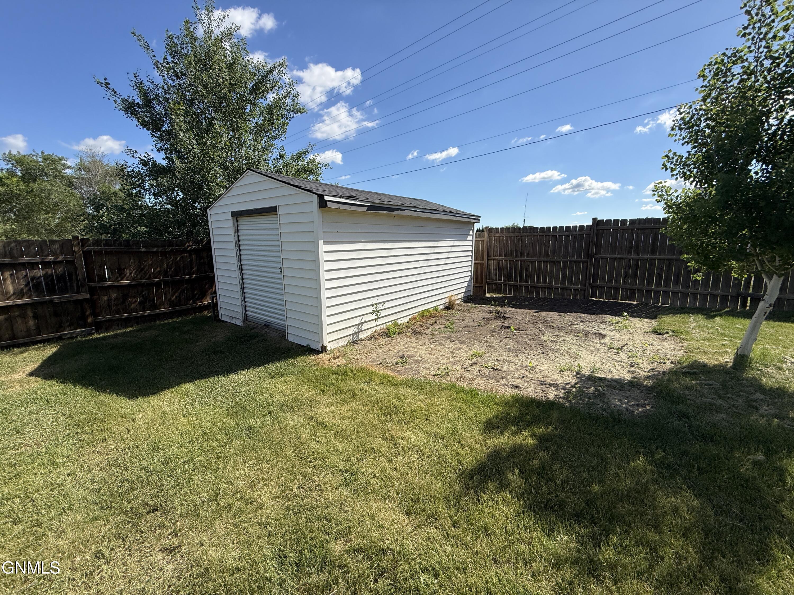 main property photo 61