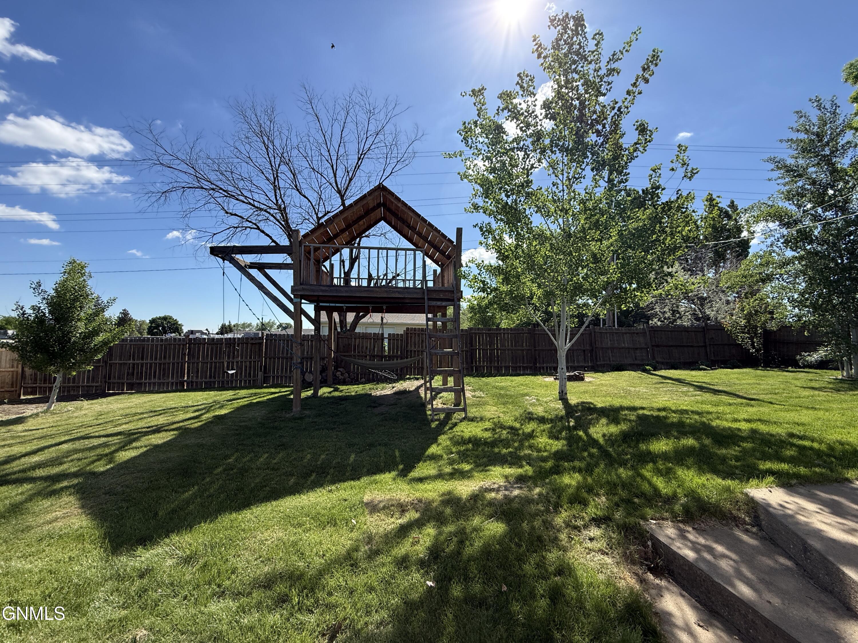 main property photo 65