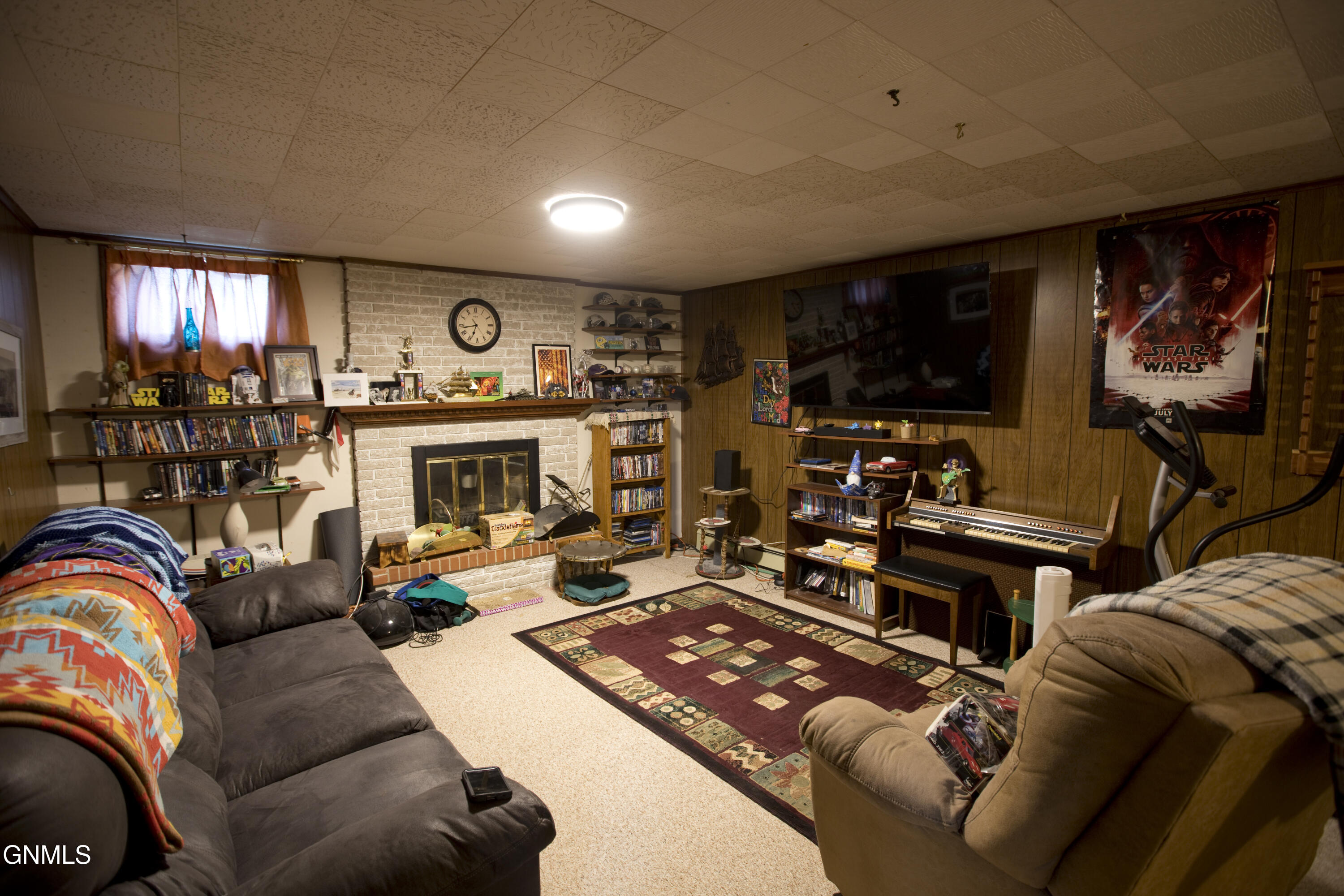 main property photo 27