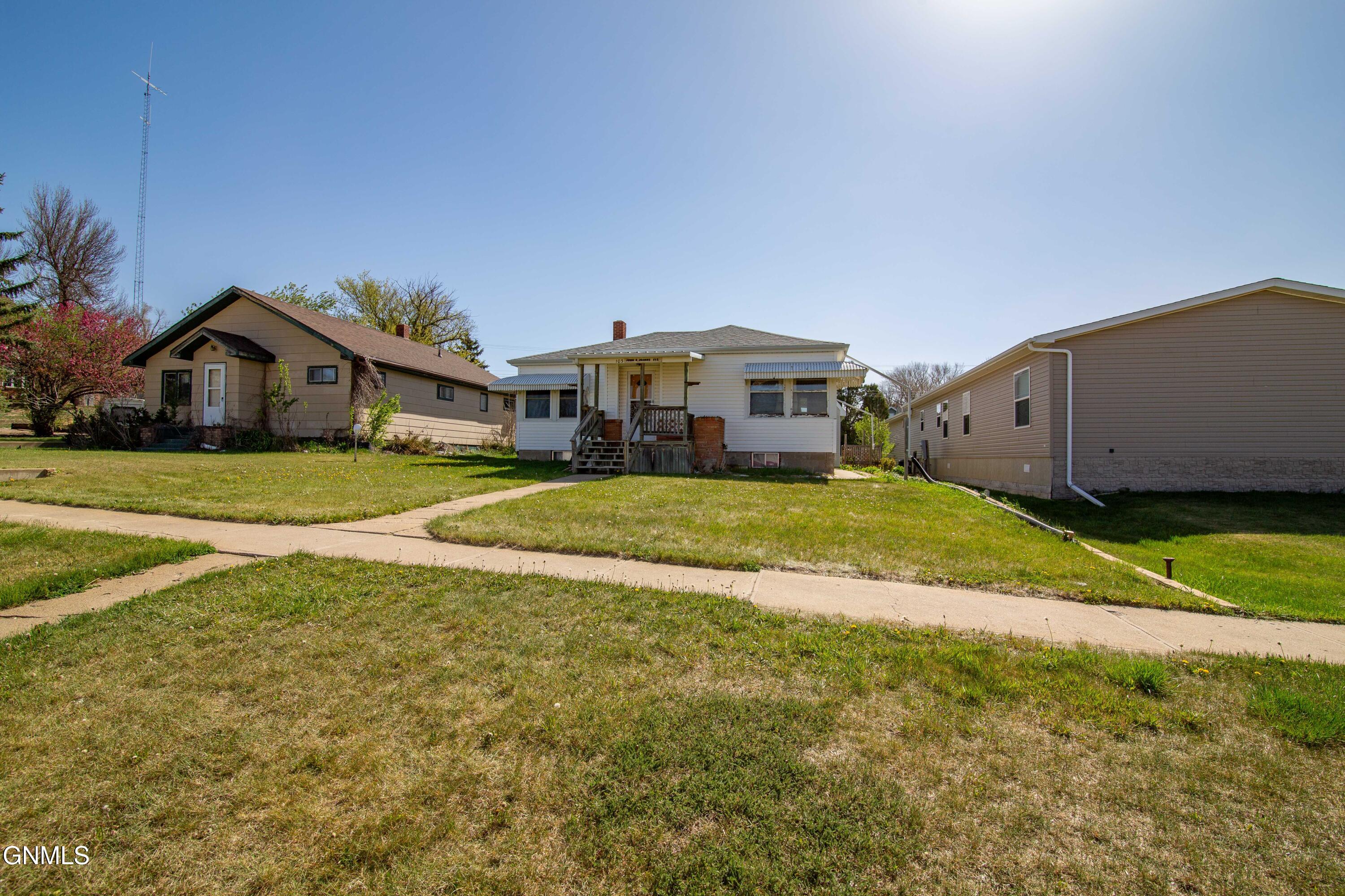 main property photo 38