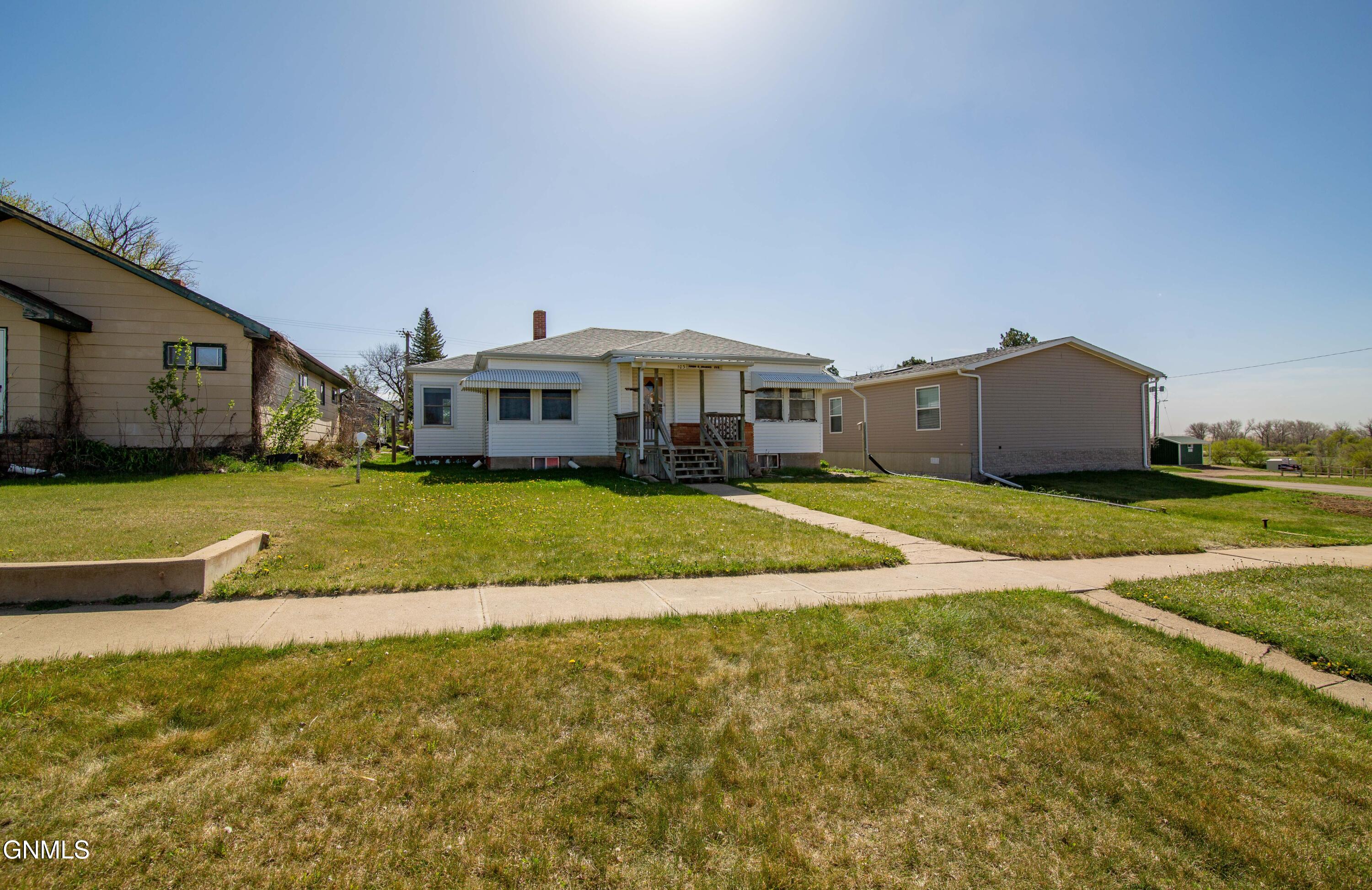 main property photo 39