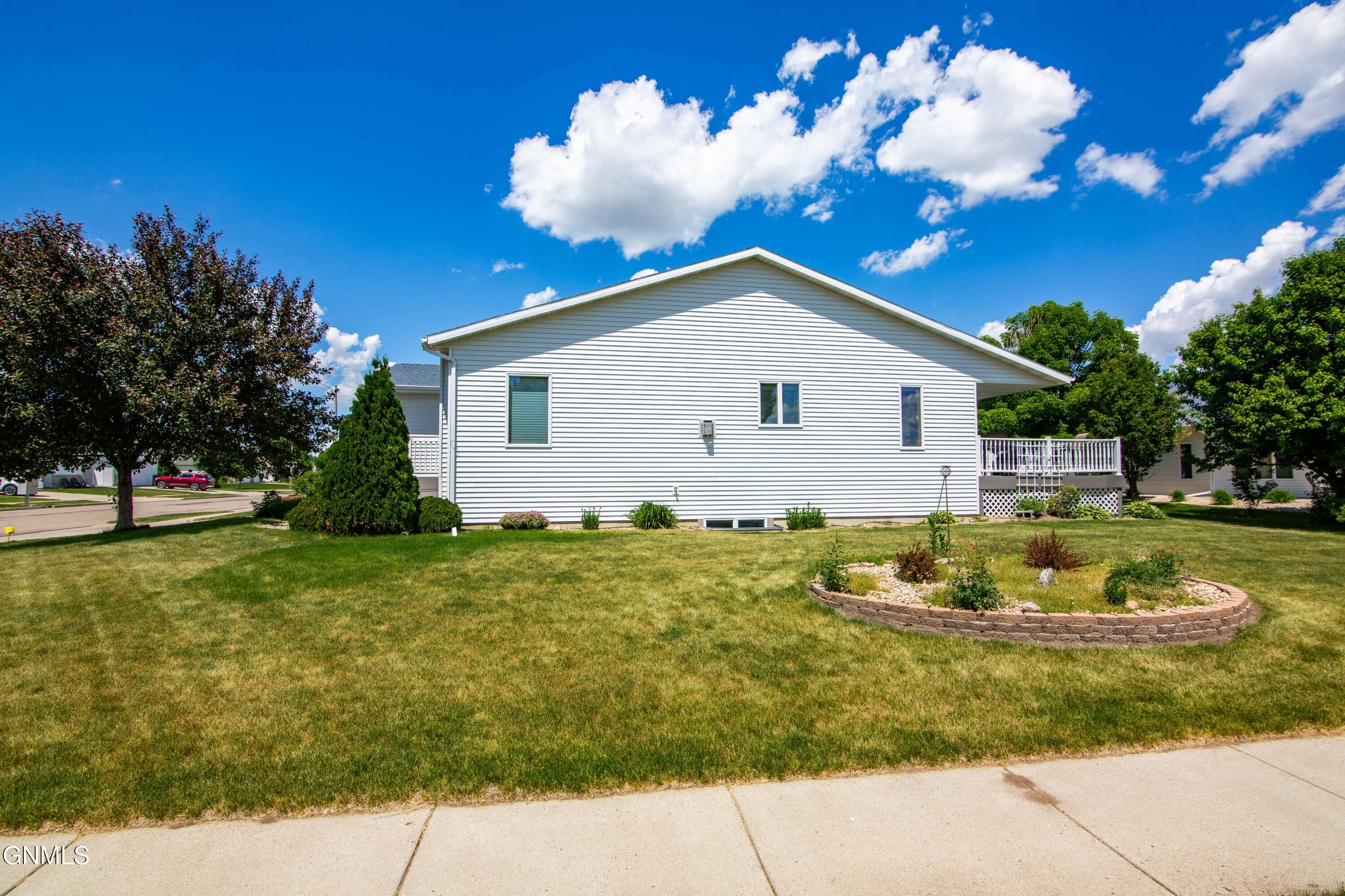 main property photo 44
