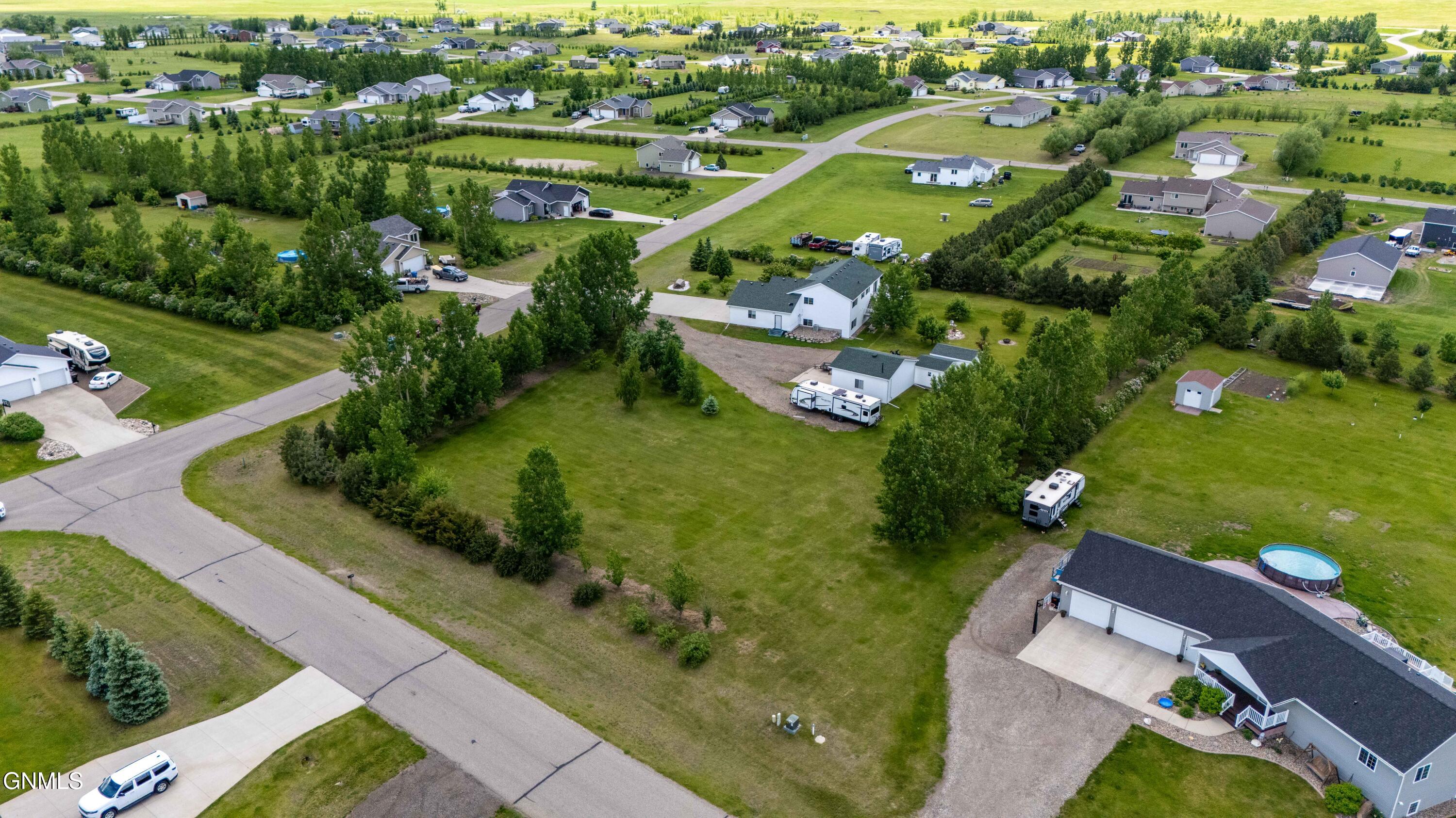 main property photo 12