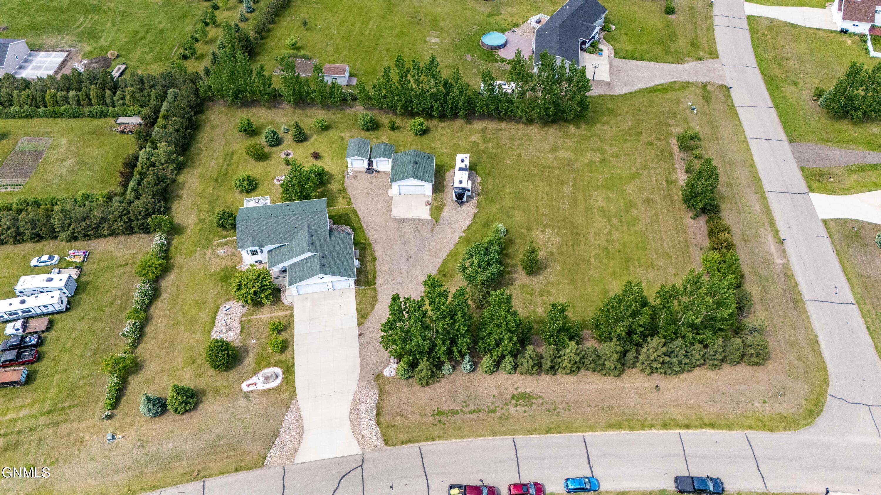 main property photo 5