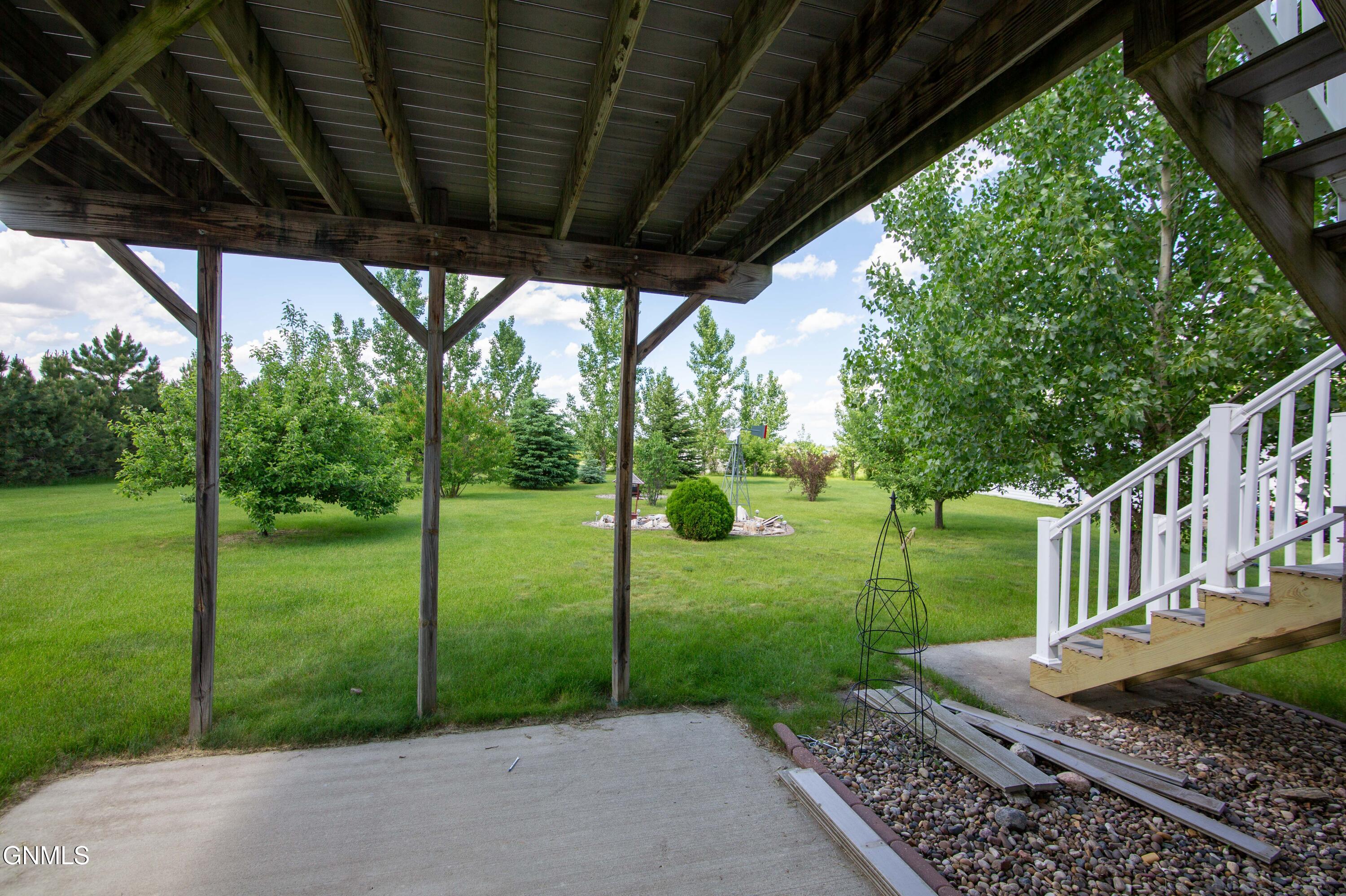 main property photo 50