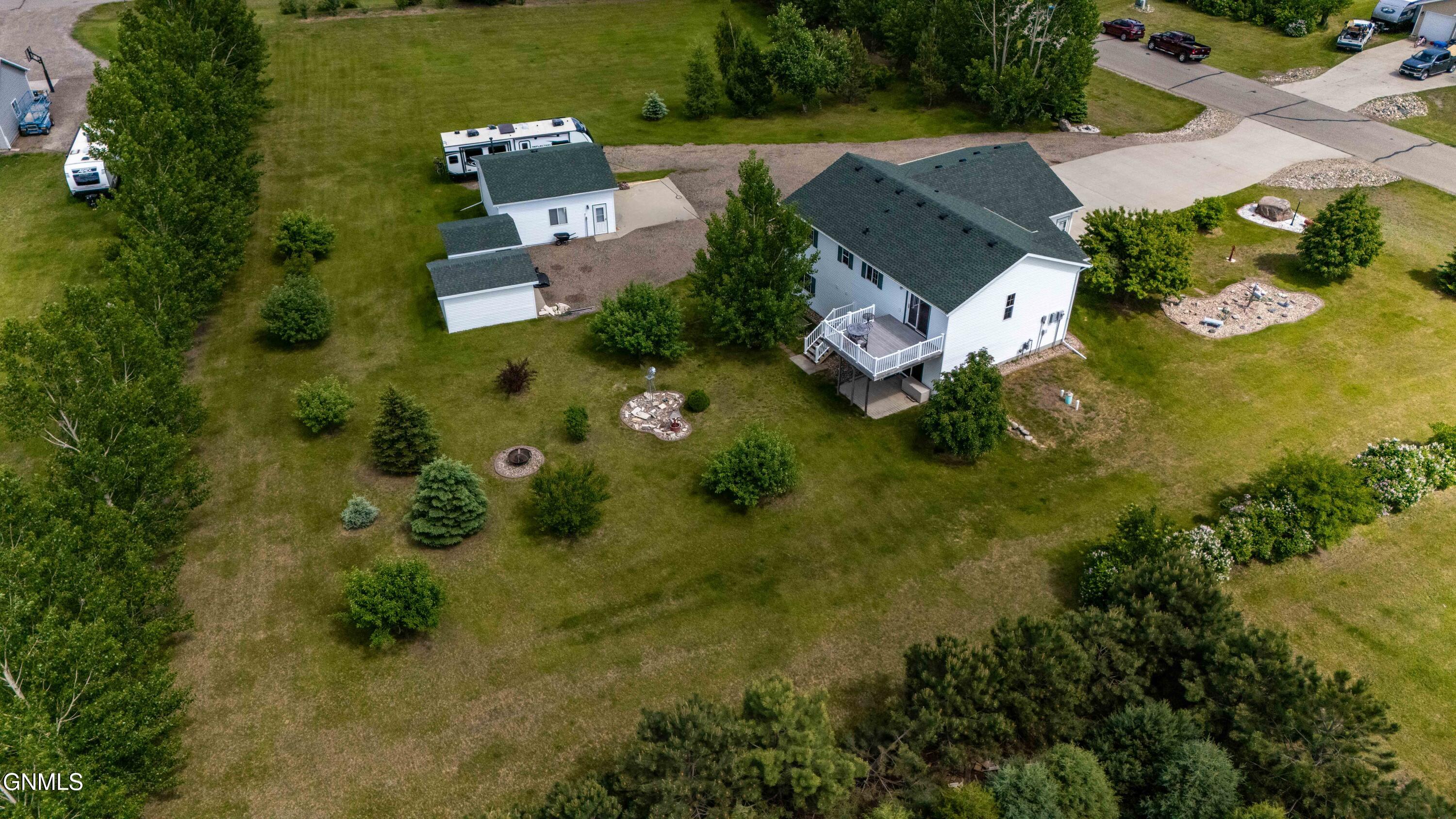 main property photo 7