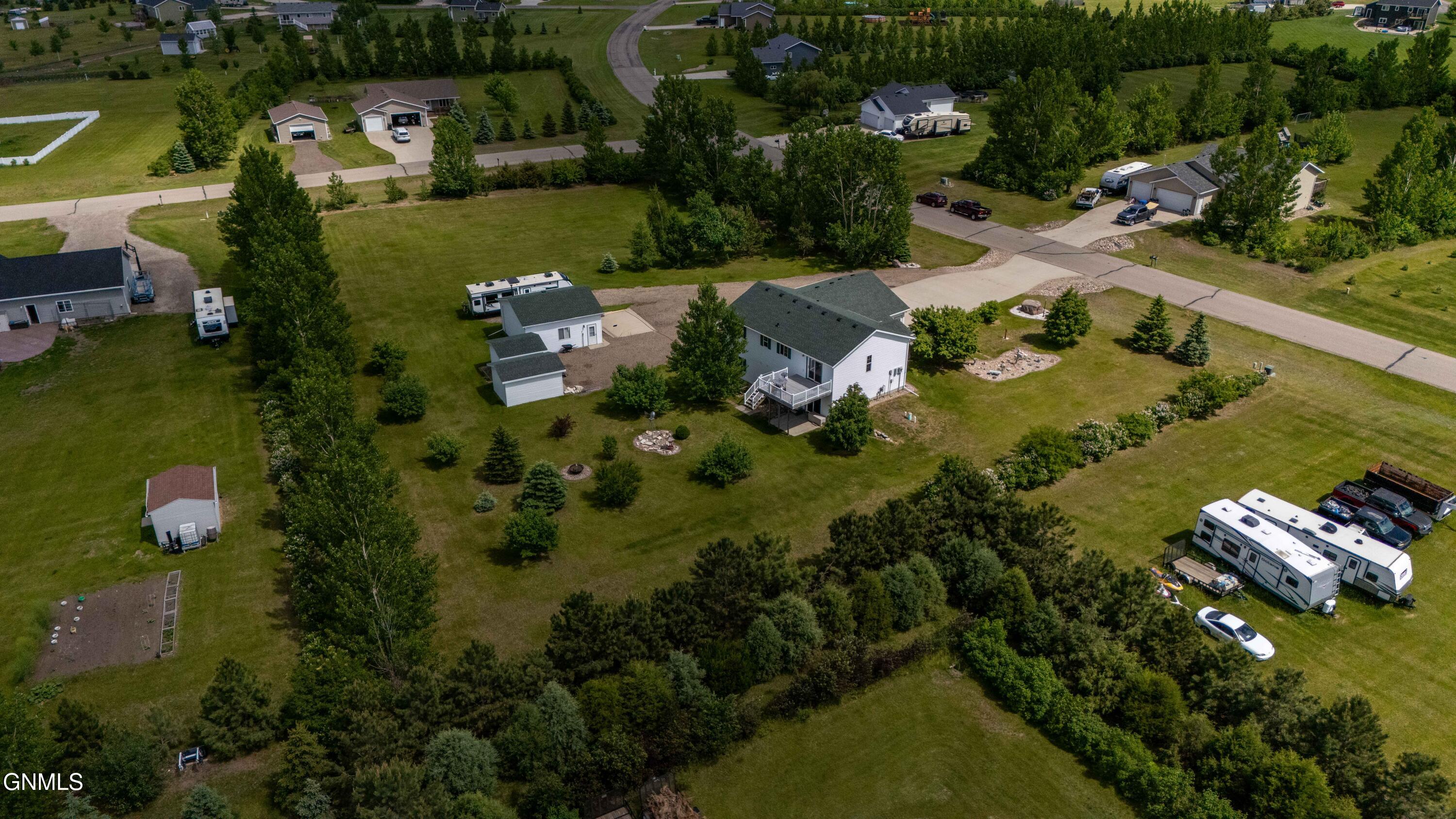 main property photo 8