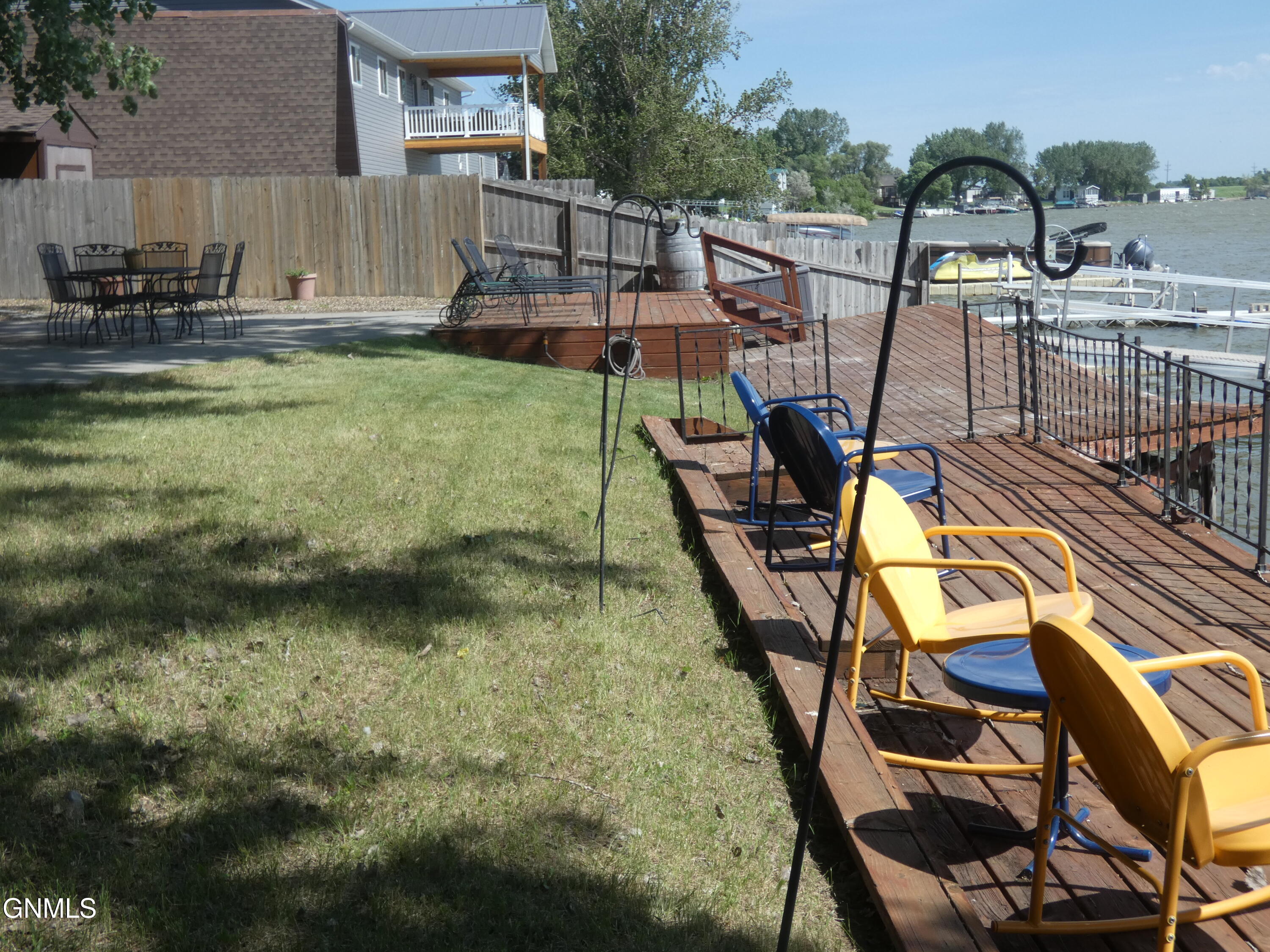 main property photo 31