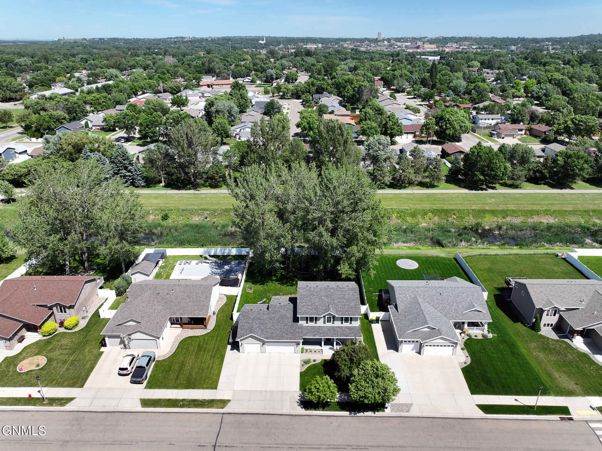property viewer photo 1