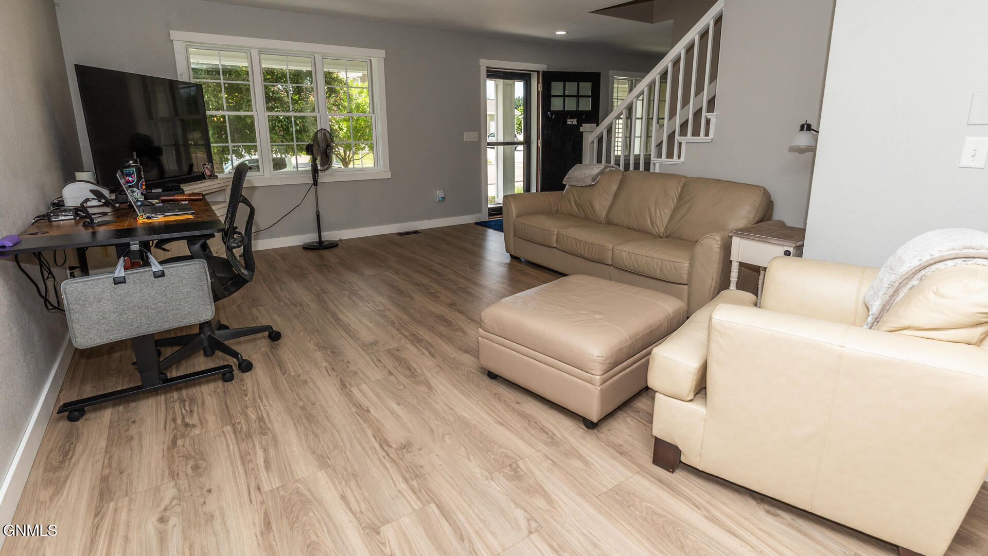 property viewer photo 10