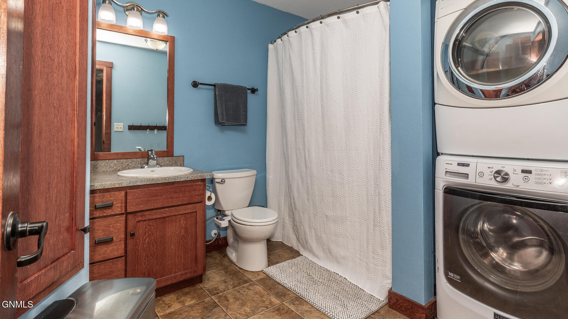 property viewer photo 25