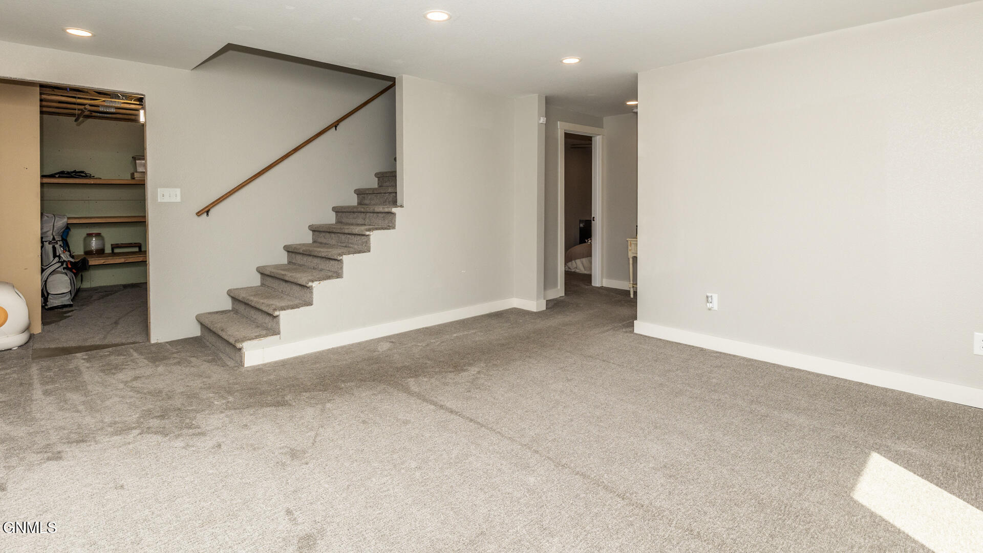 property viewer photo 28