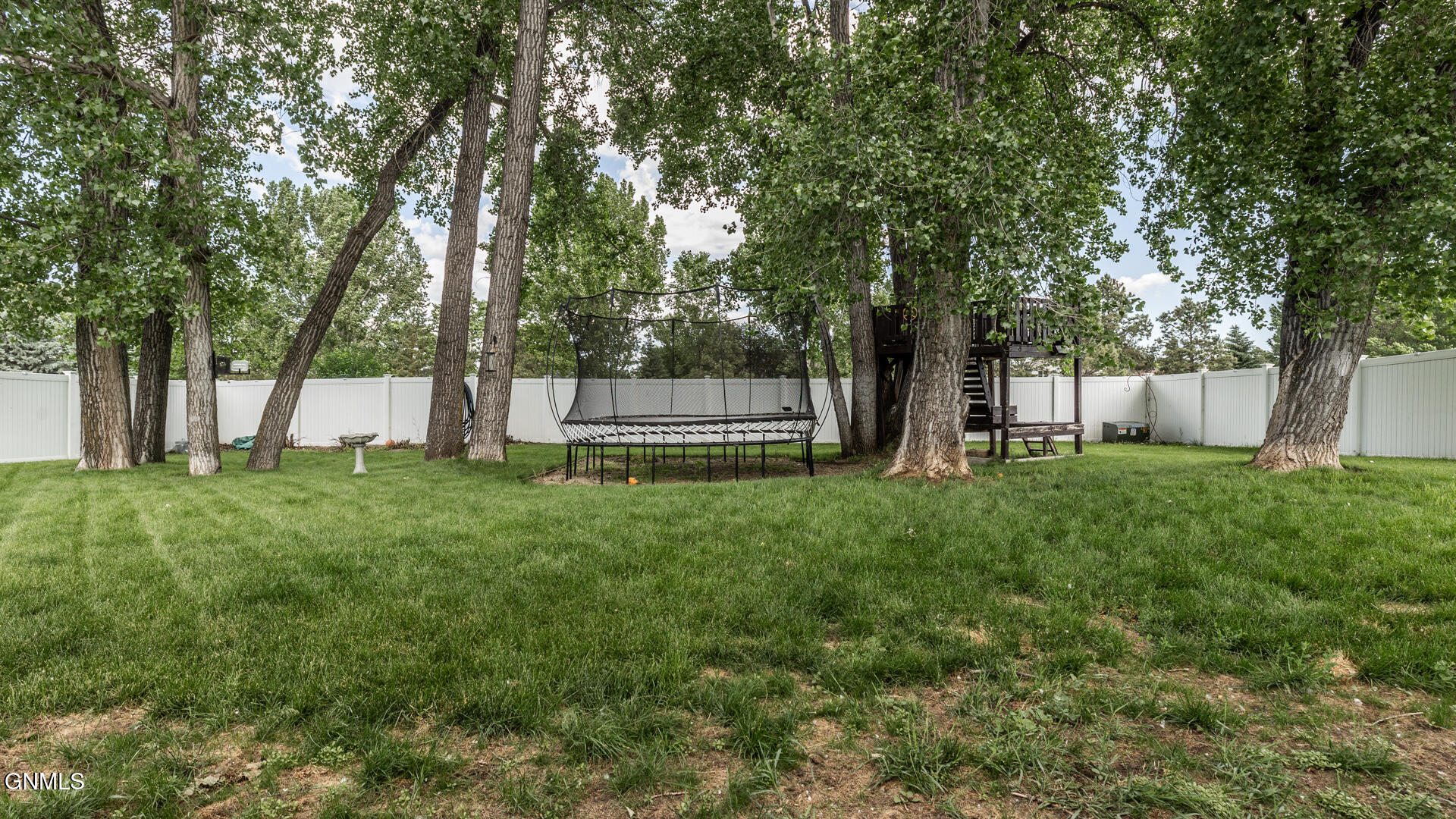 property viewer photo 41