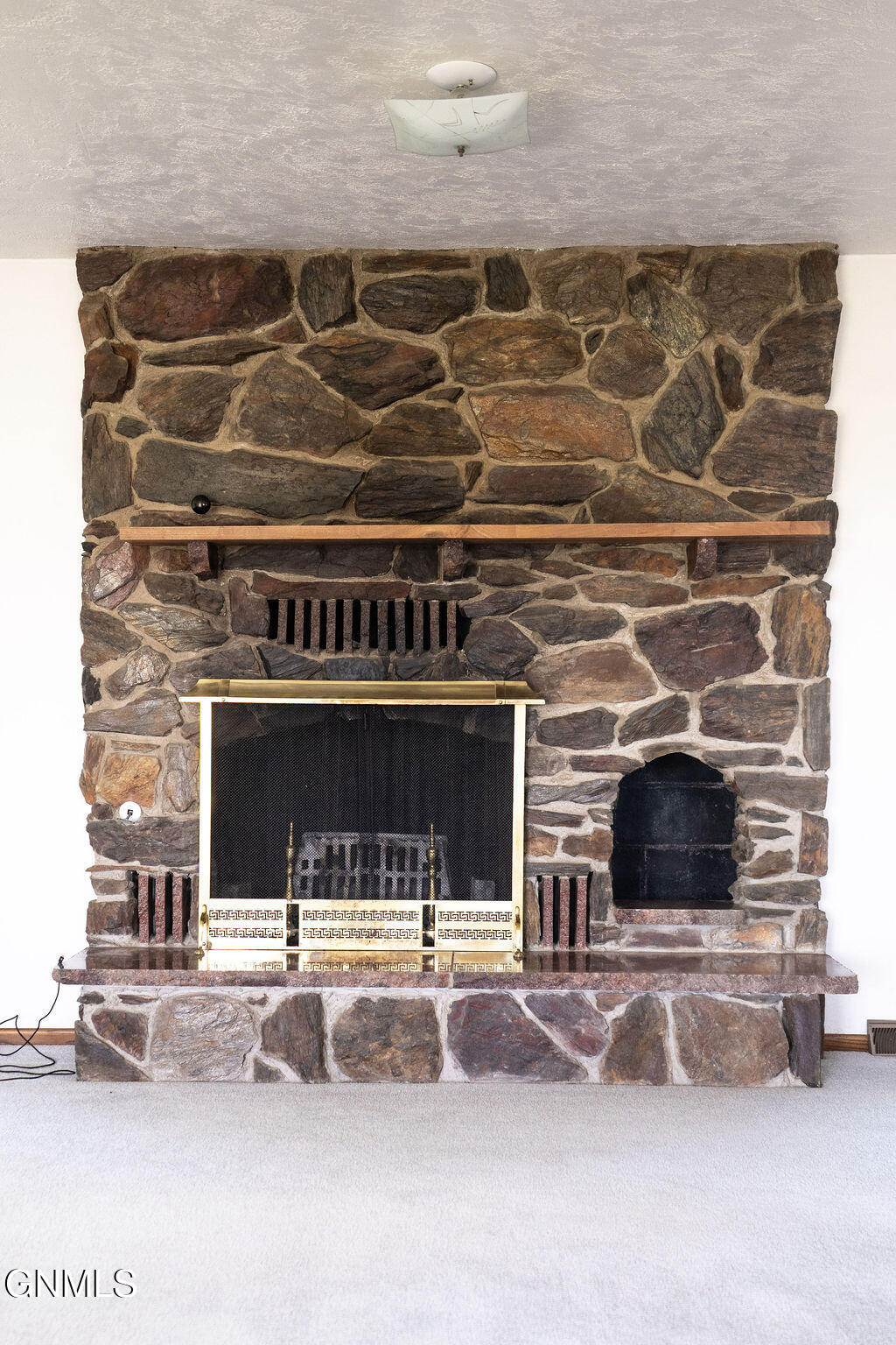 property viewer photo 16
