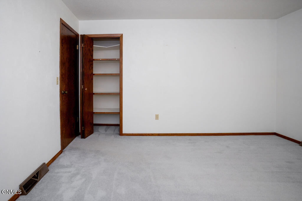 property viewer photo 24
