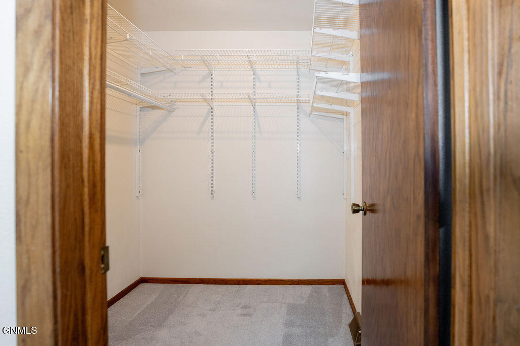 property viewer photo 25