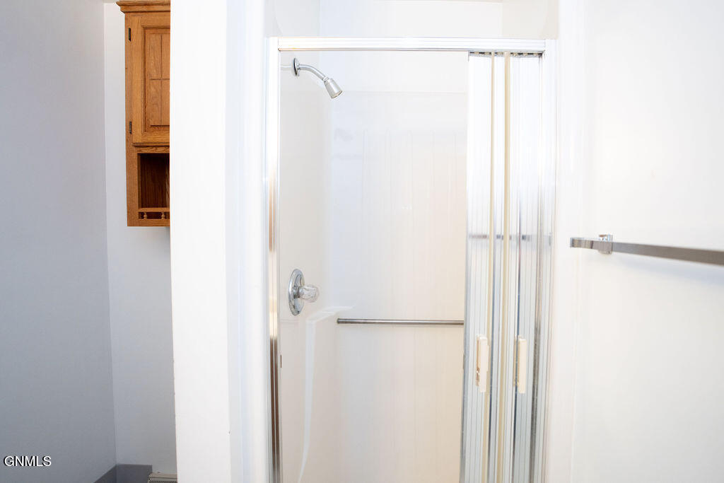 property viewer photo 36