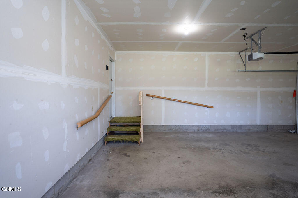 property viewer photo 40