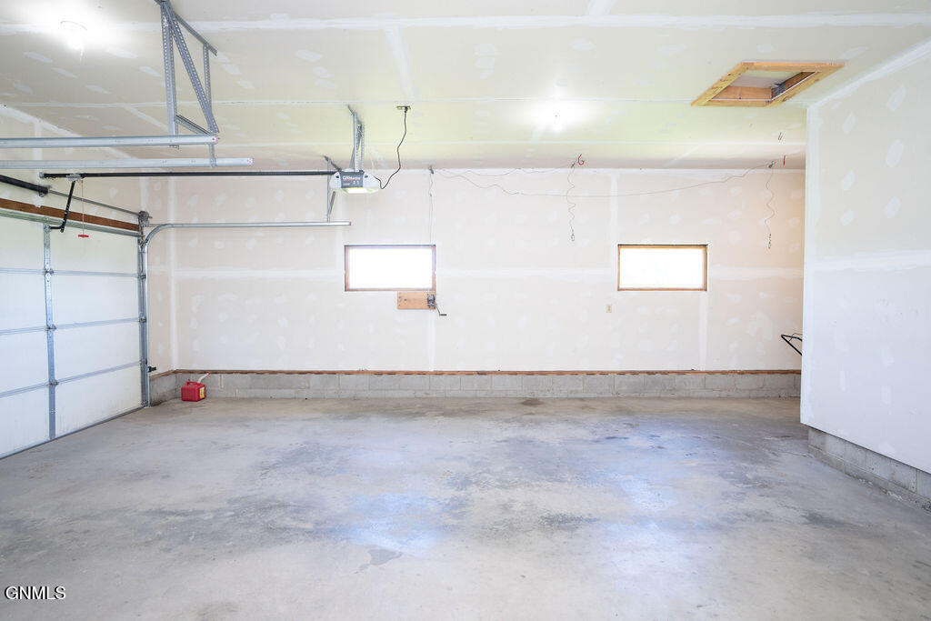property viewer photo 42