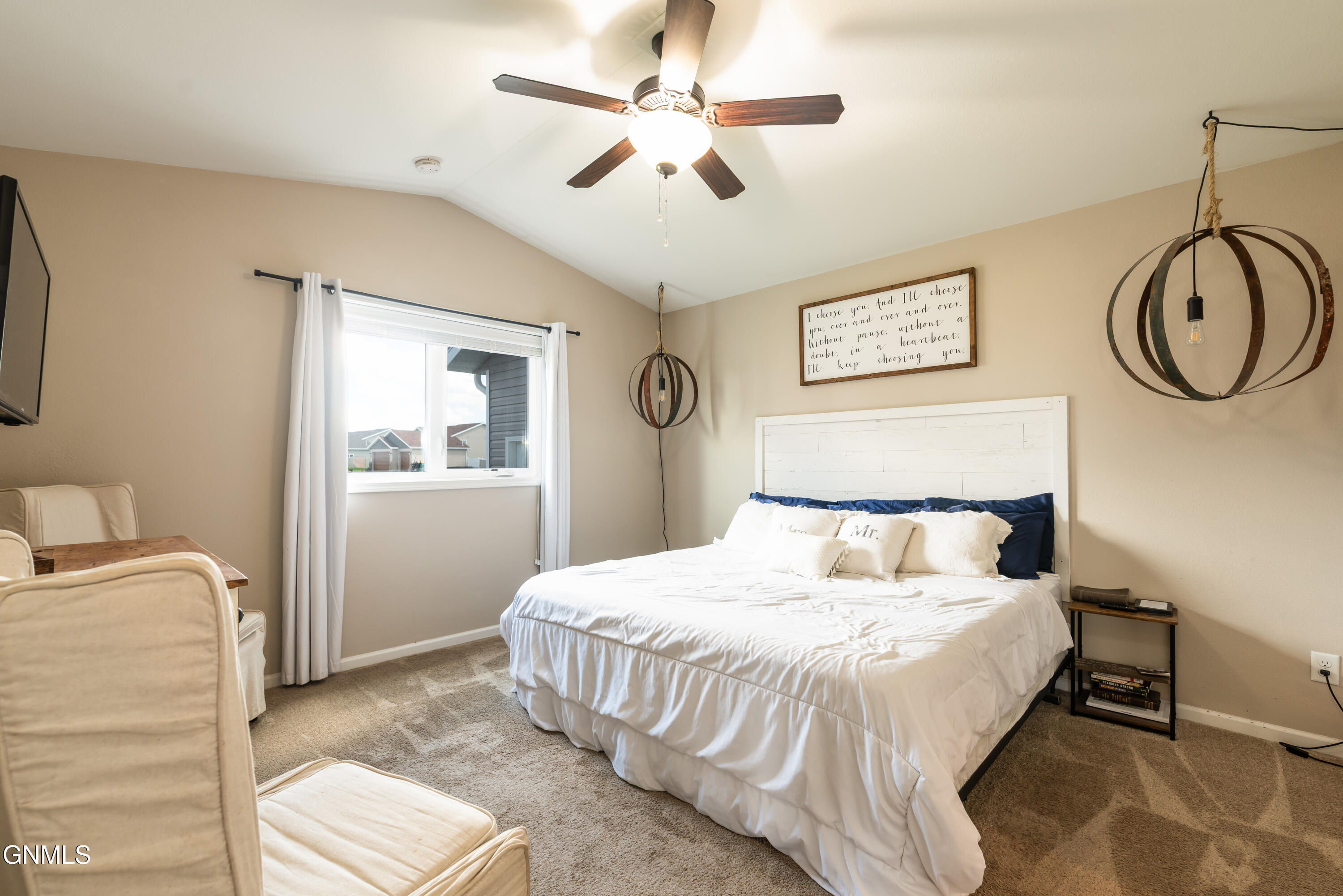 property viewer photo 10