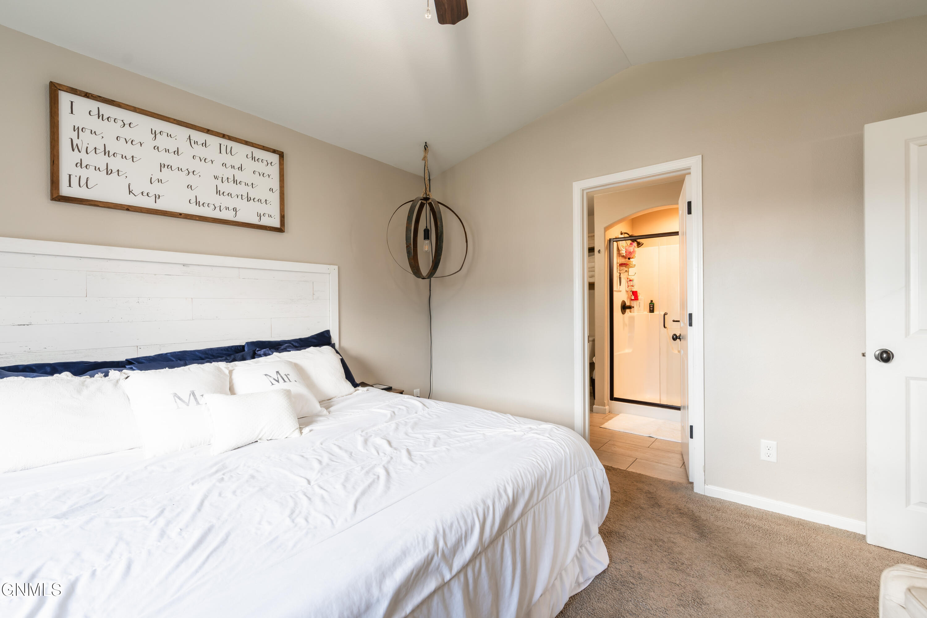 property viewer photo 11