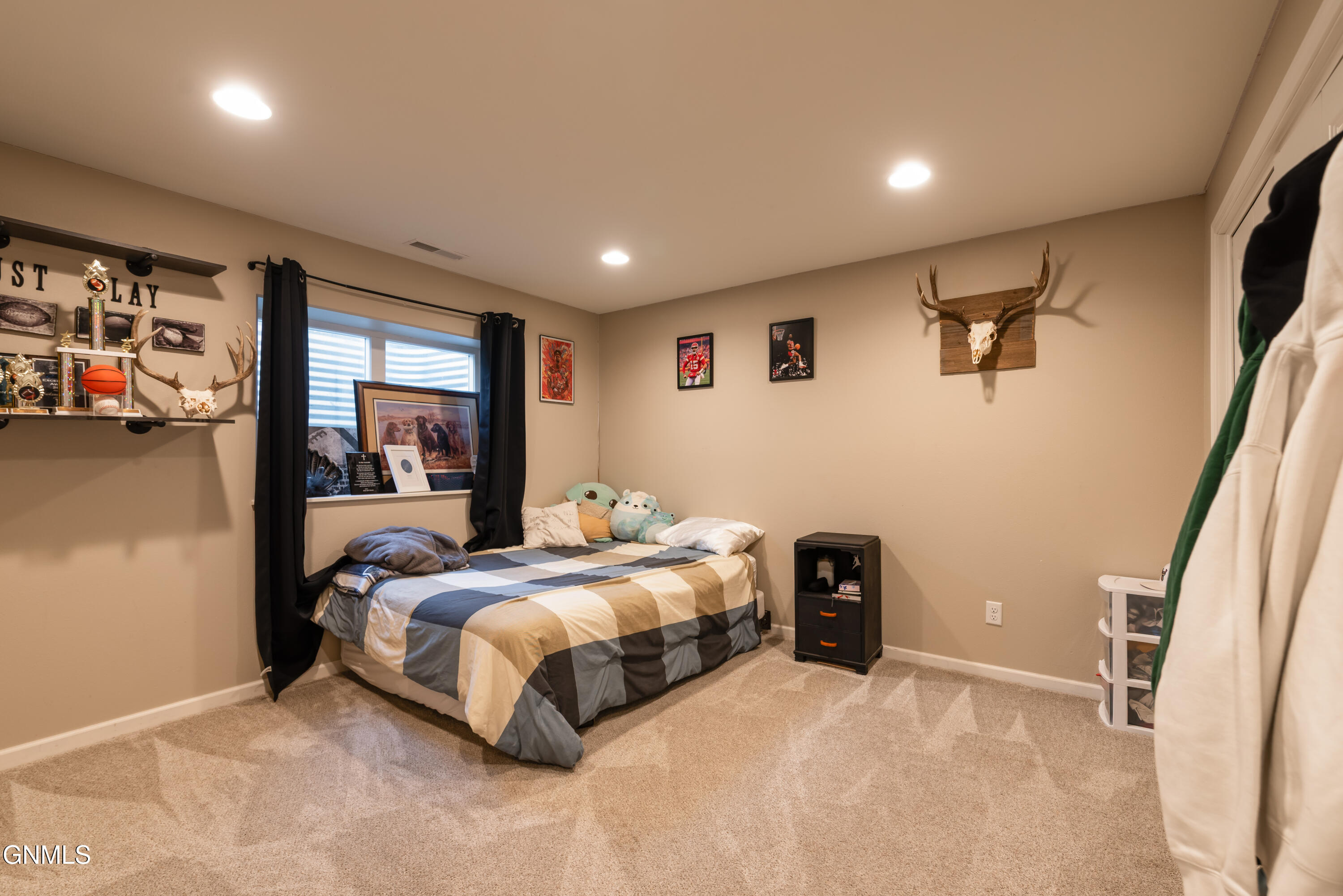 property viewer photo 23