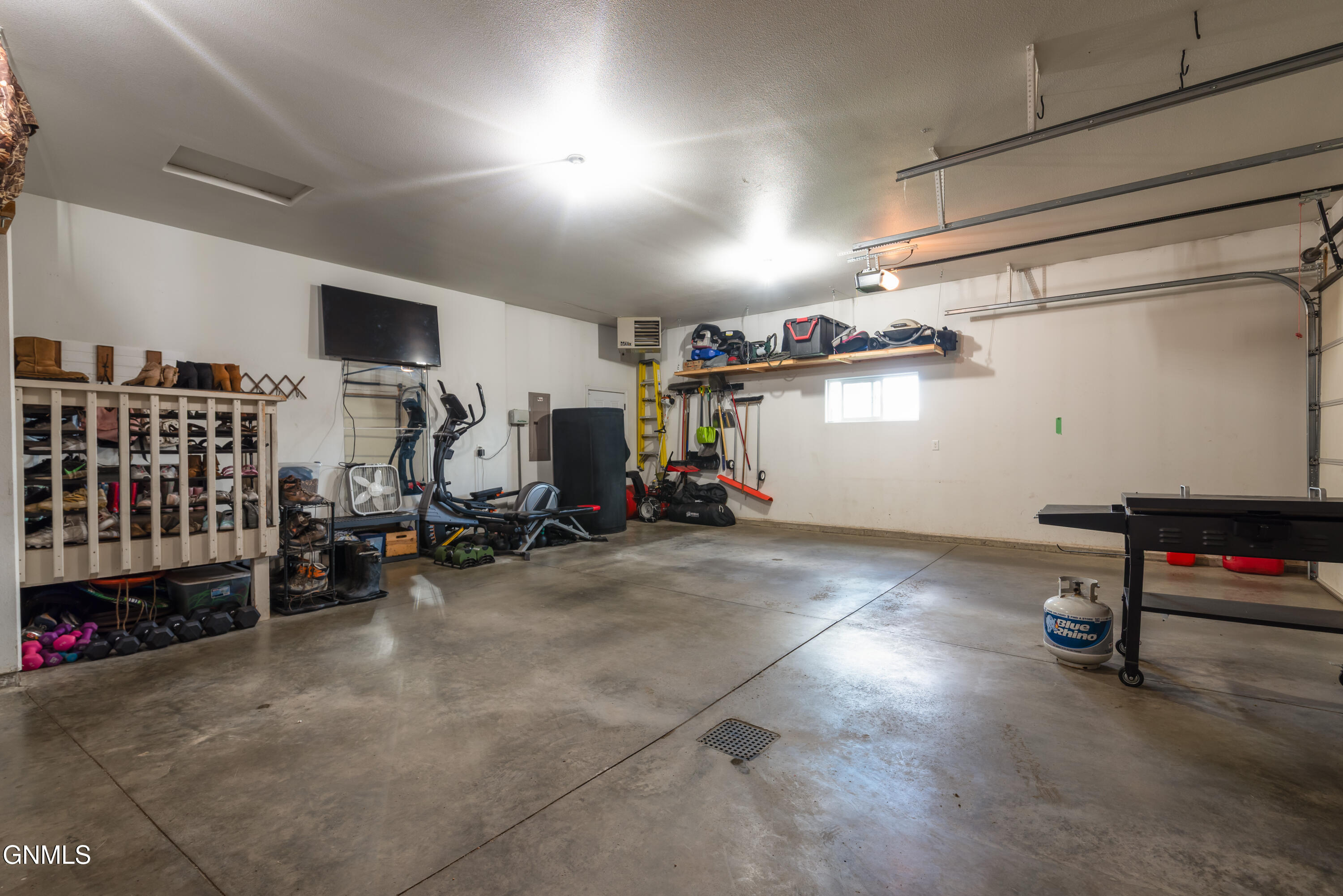property viewer photo 27