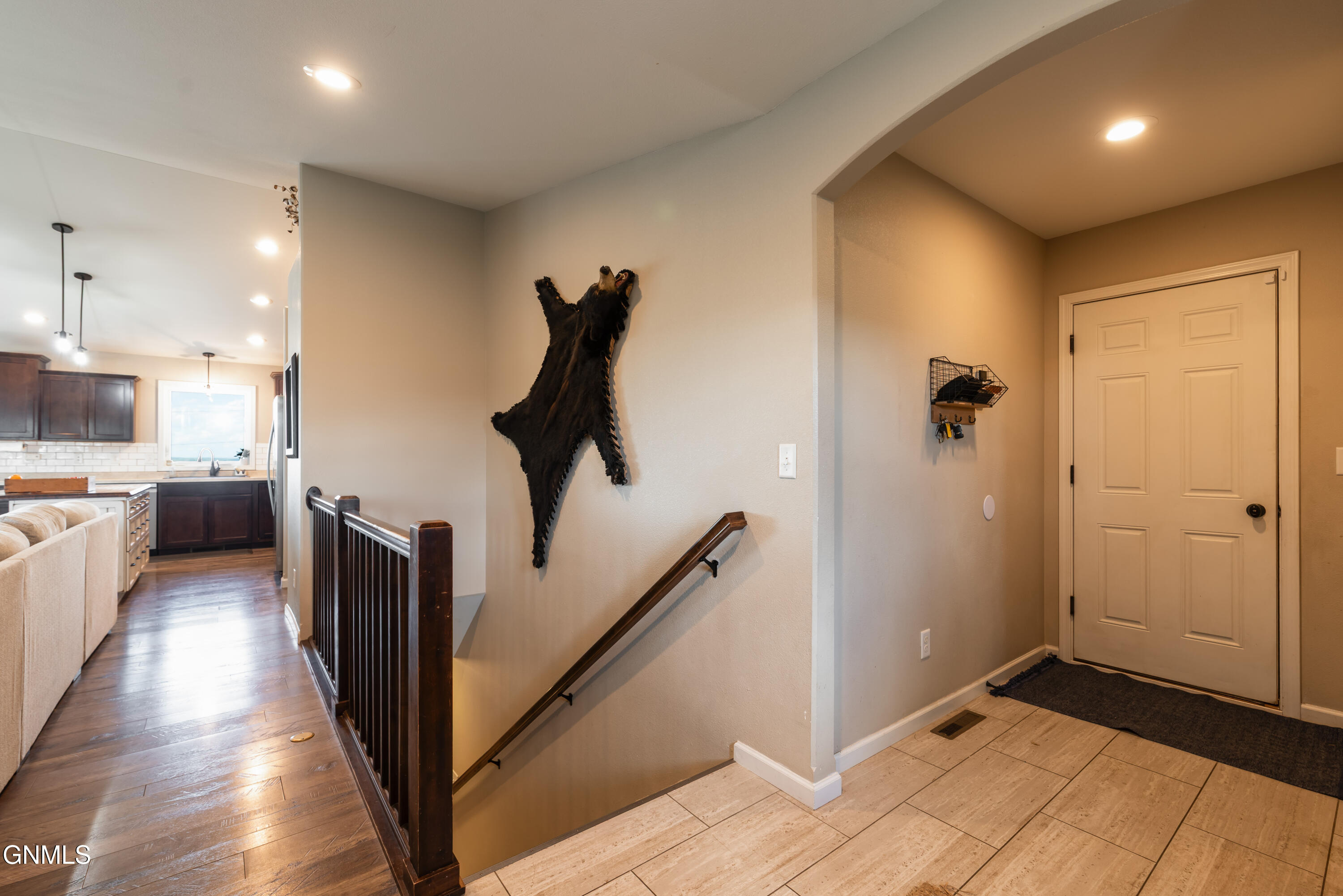 property viewer photo 3