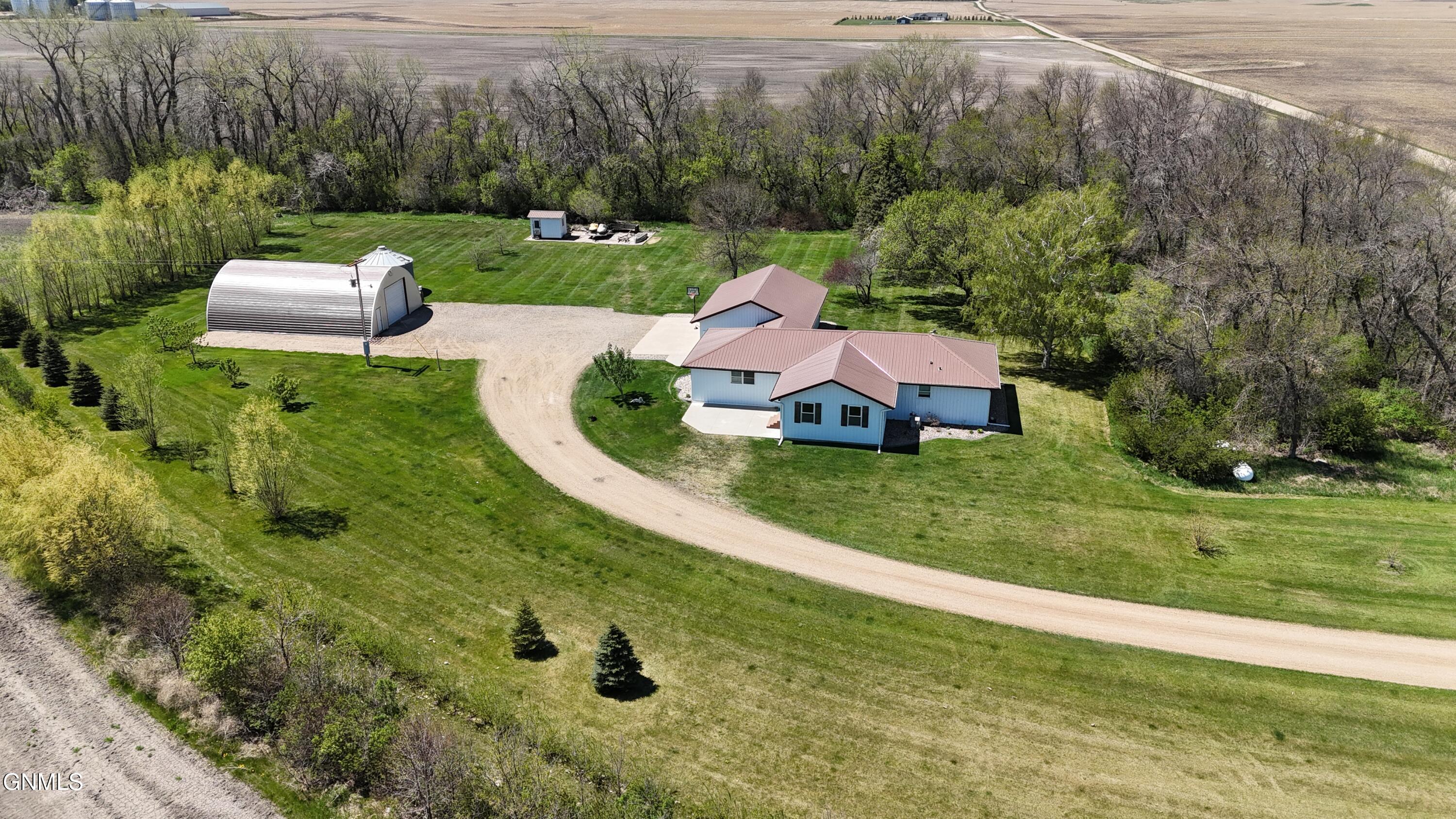main property photo 3