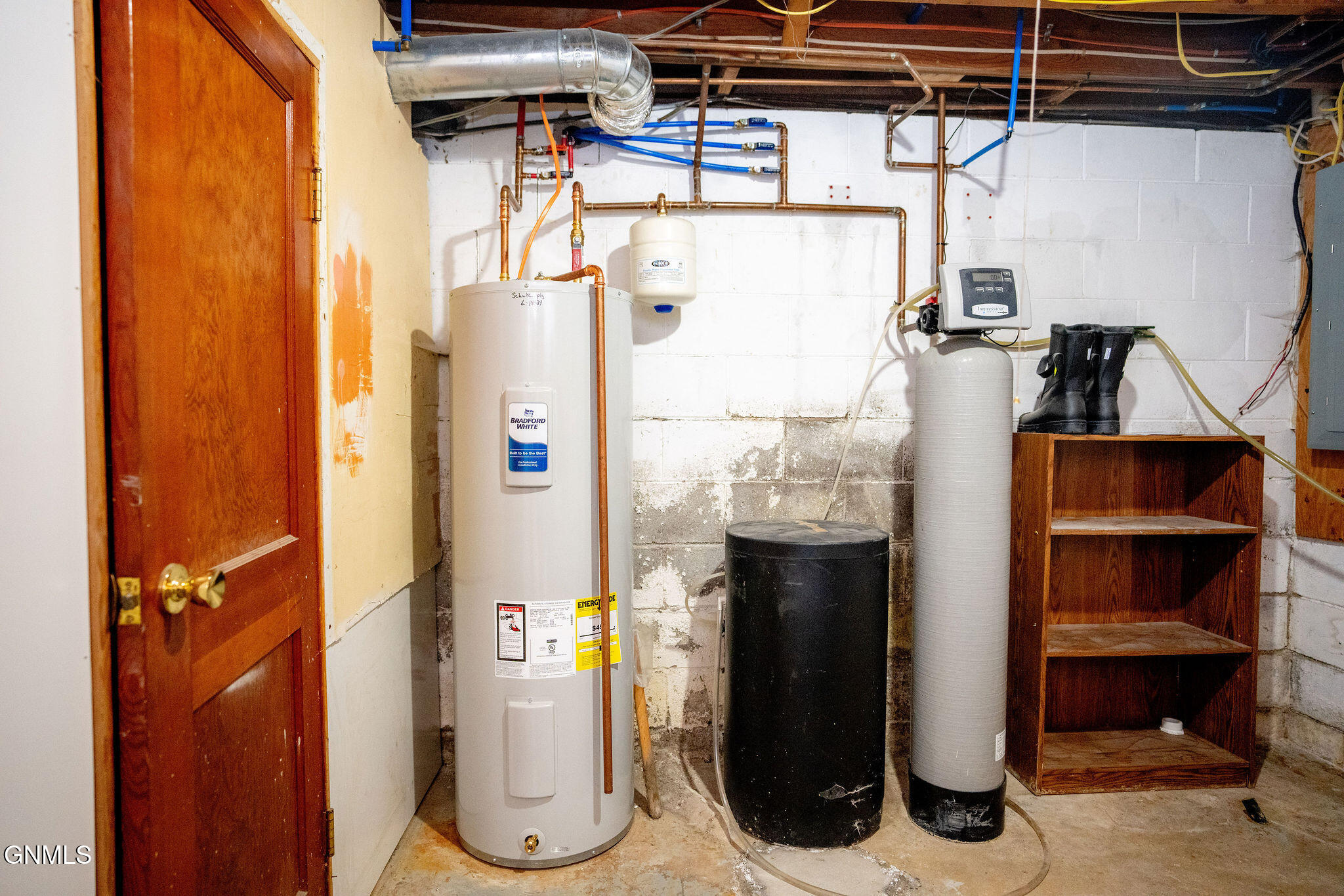 main property photo 61