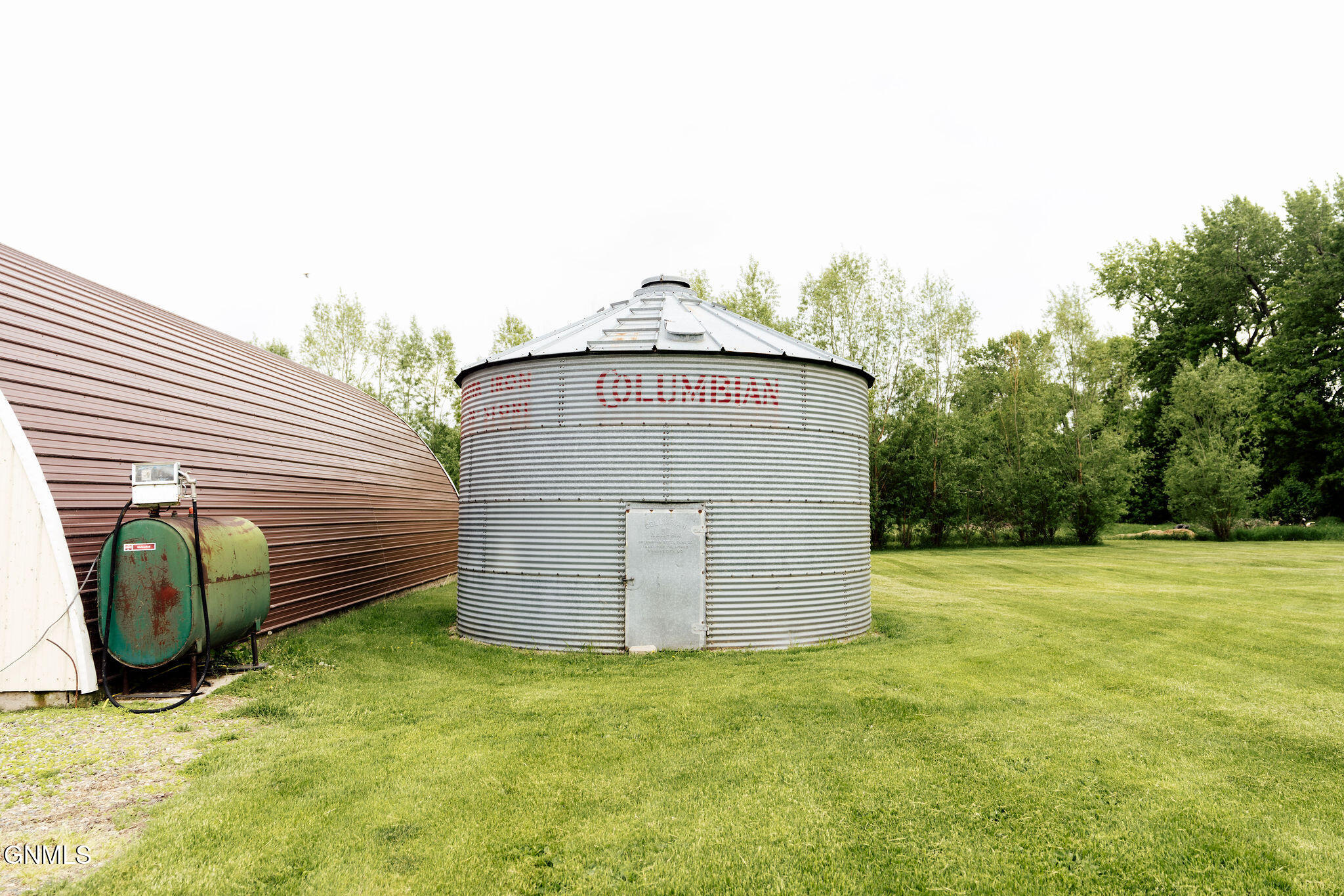 main property photo 74